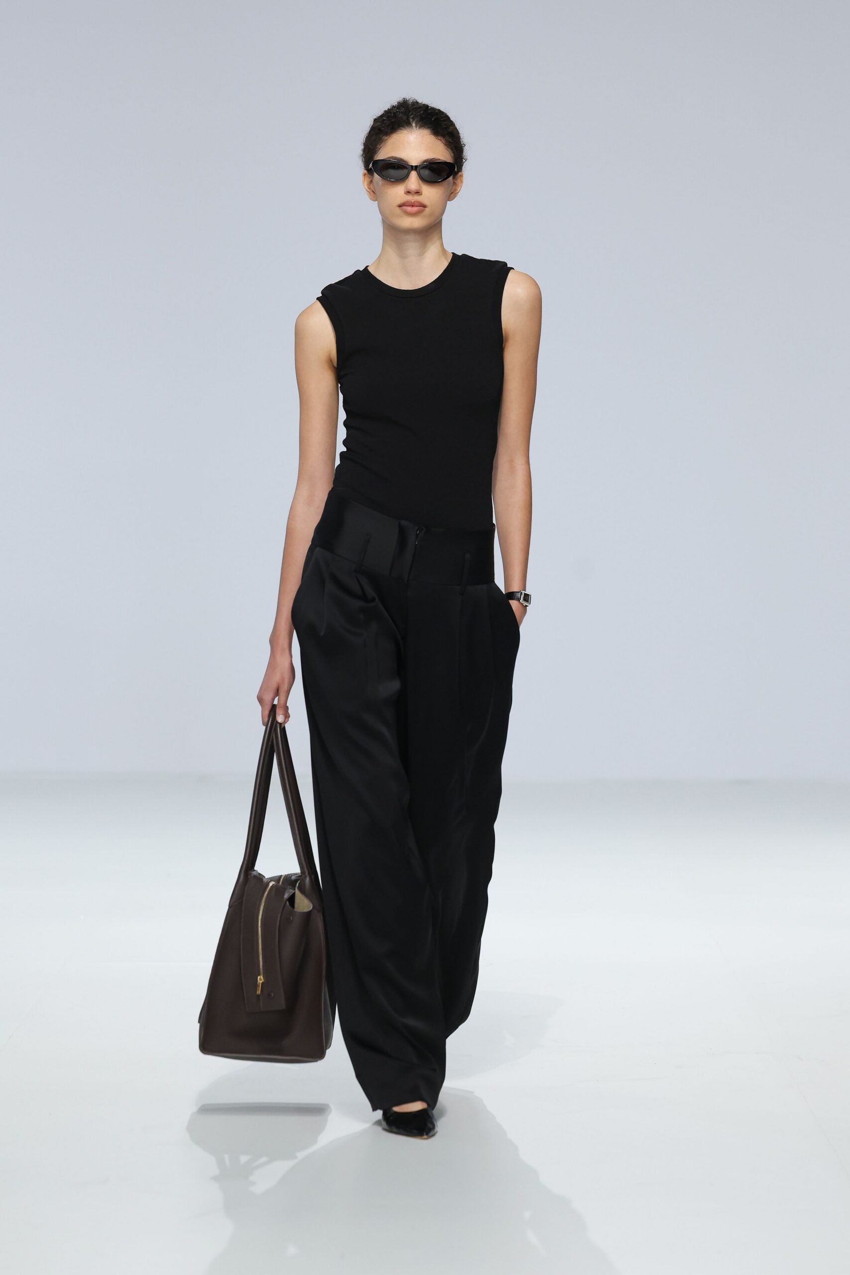 Esse Studios Australia Resort 2027 Look 5
