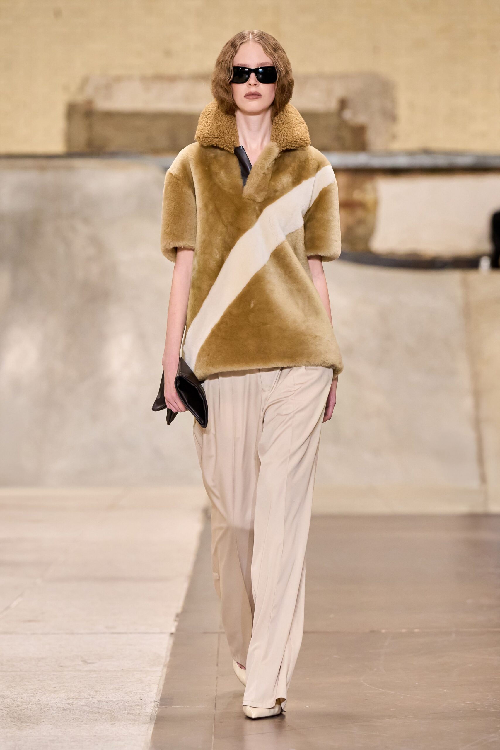 brown fur short-sleeve collared relaxed color-blocked top