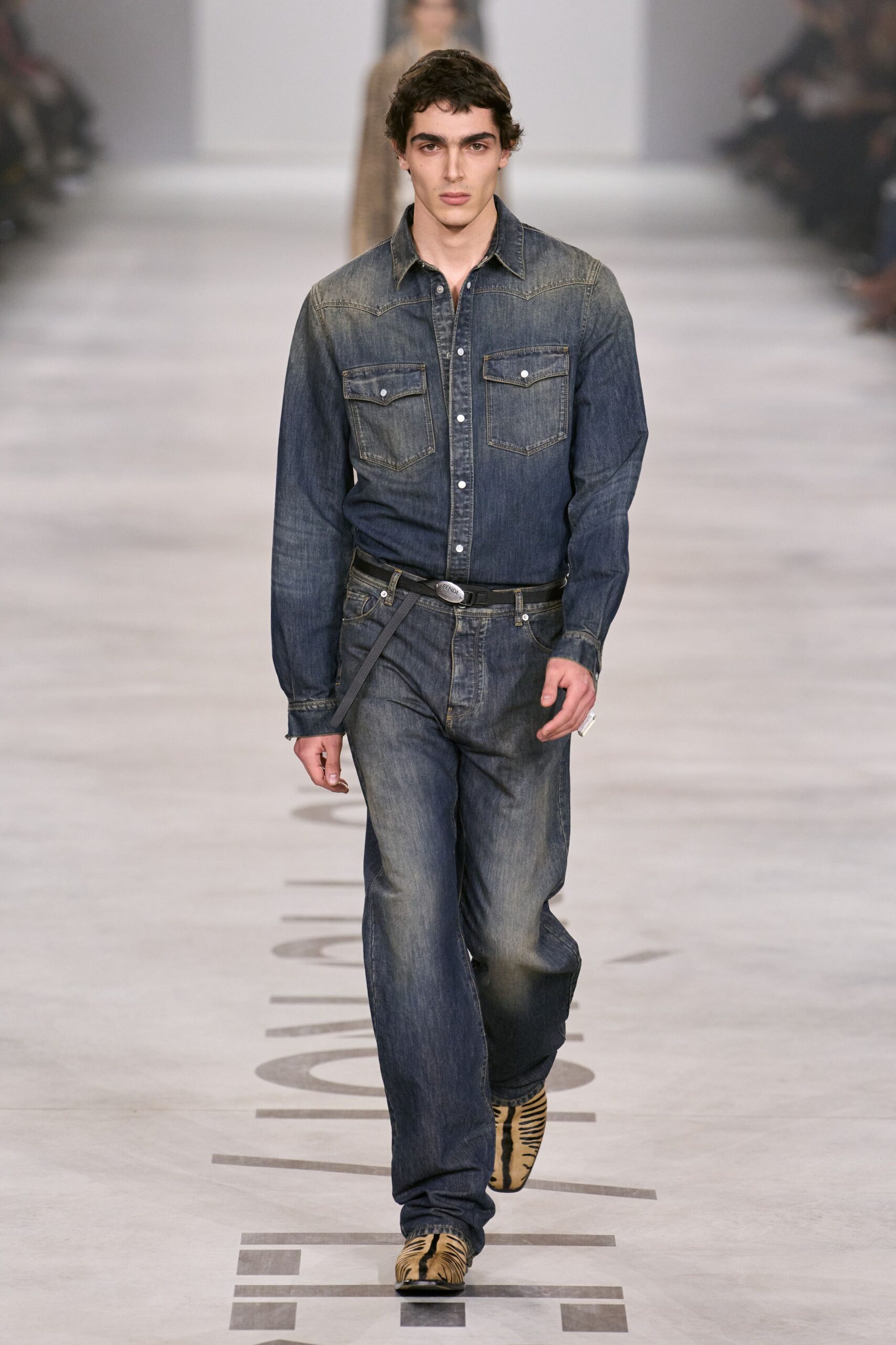 blue denim long-sleeve collared relaxed buttoned shirt