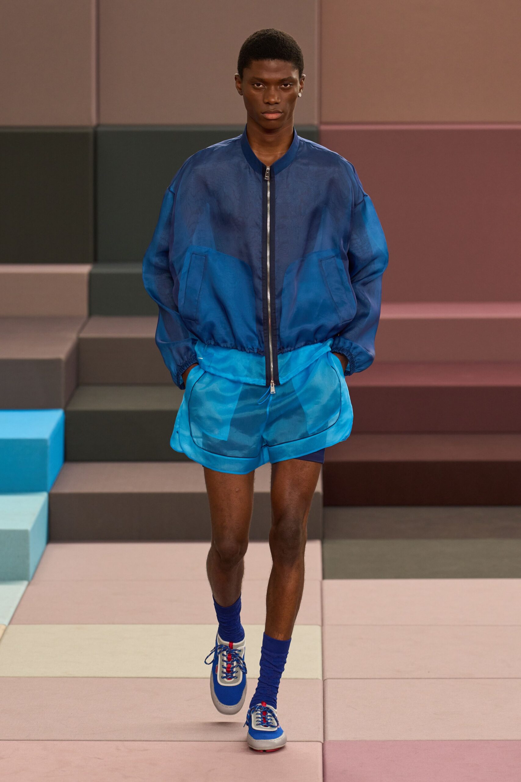blue cotton long-sleeve collared relaxed zippered jacket