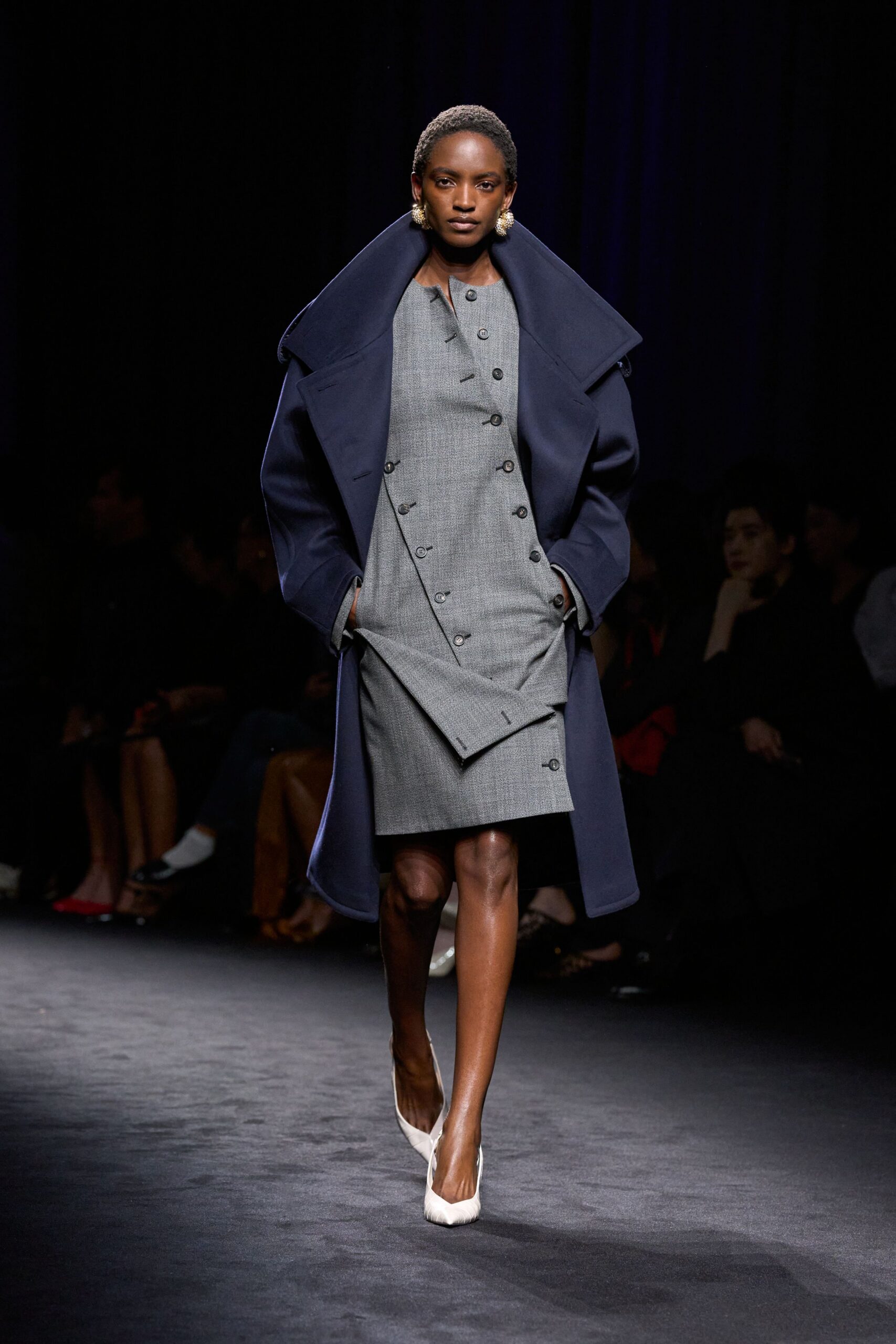 blue wool long-sleeve collared structured coat