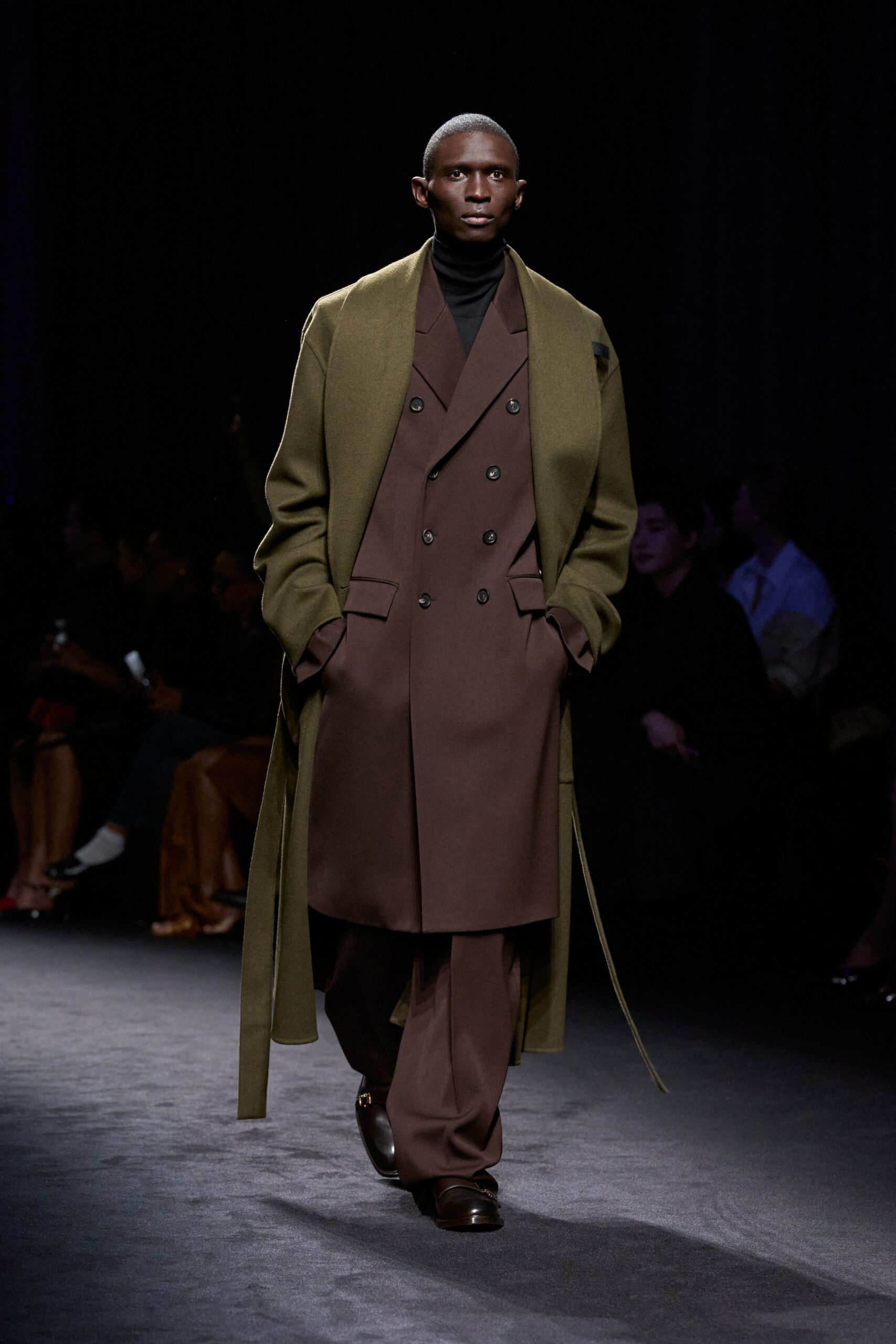 green wool long-sleeve double-breasted relaxed layered coat