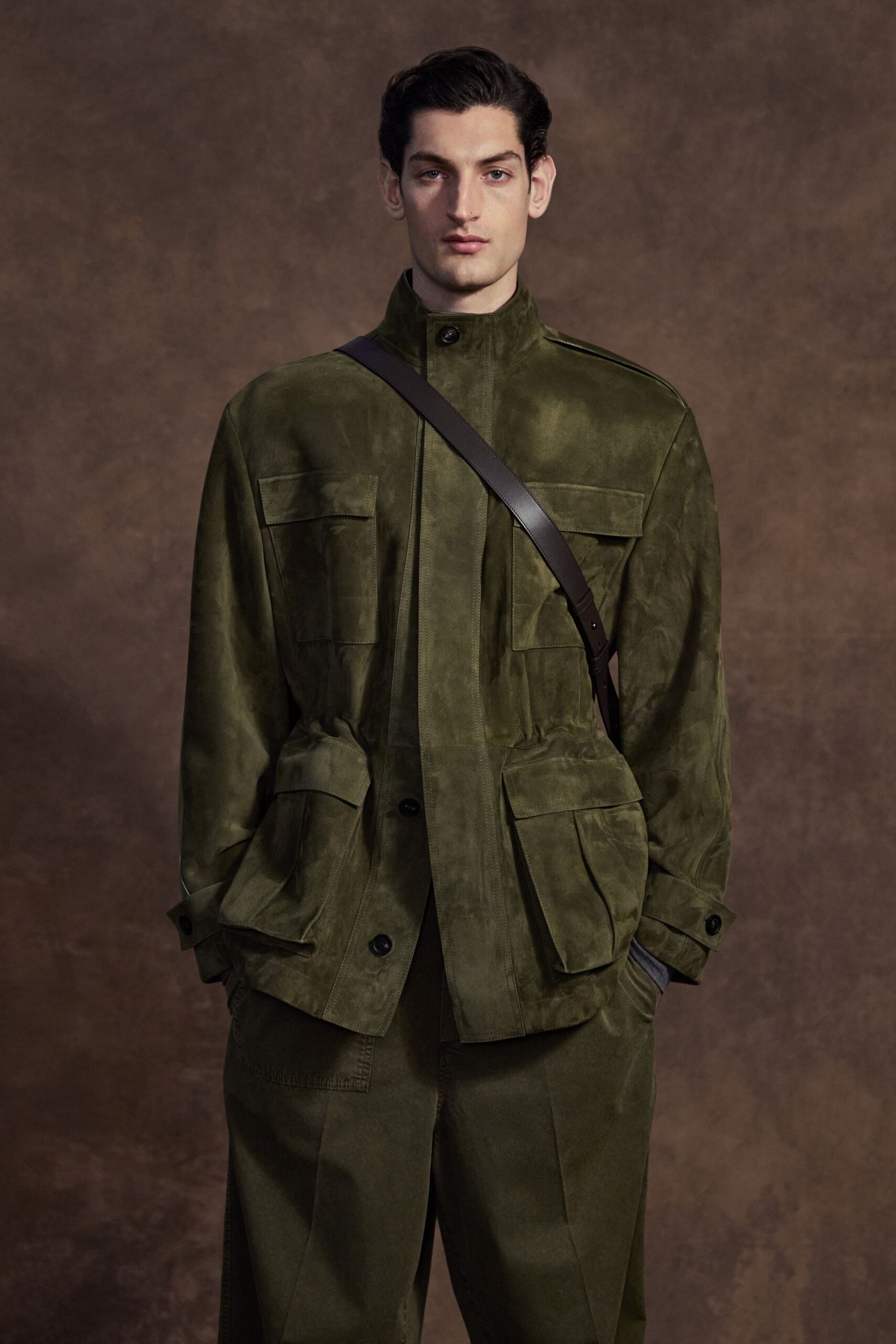 green suede long-sleeve collared relaxed pockets jacket
