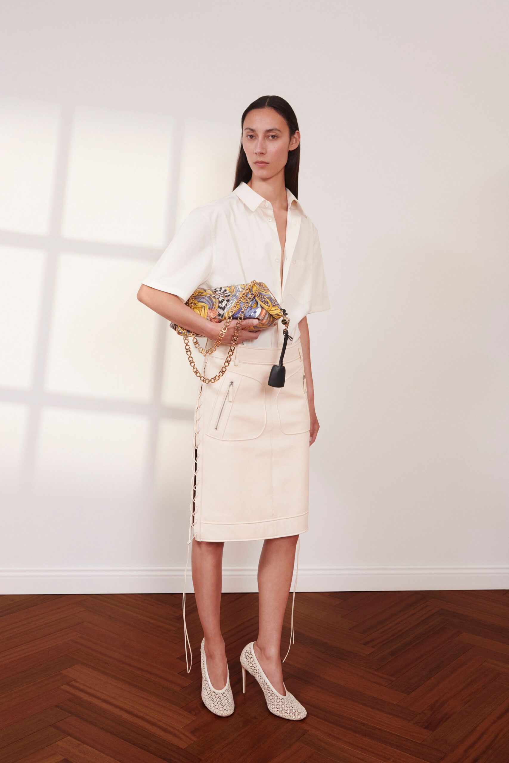 white leather fitted textured shoes