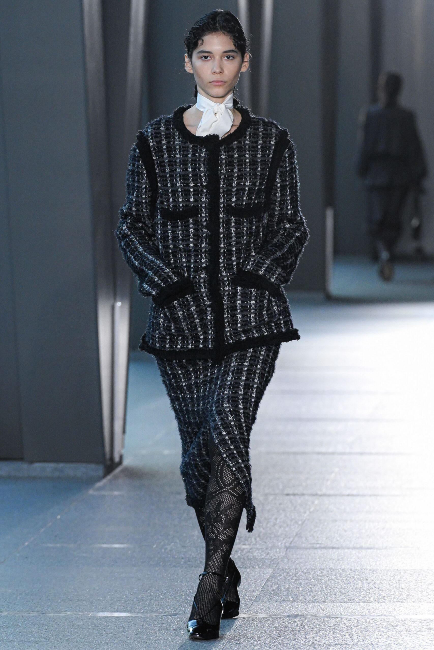 black tweed long-sleeve collared structured buttoned layered jacket