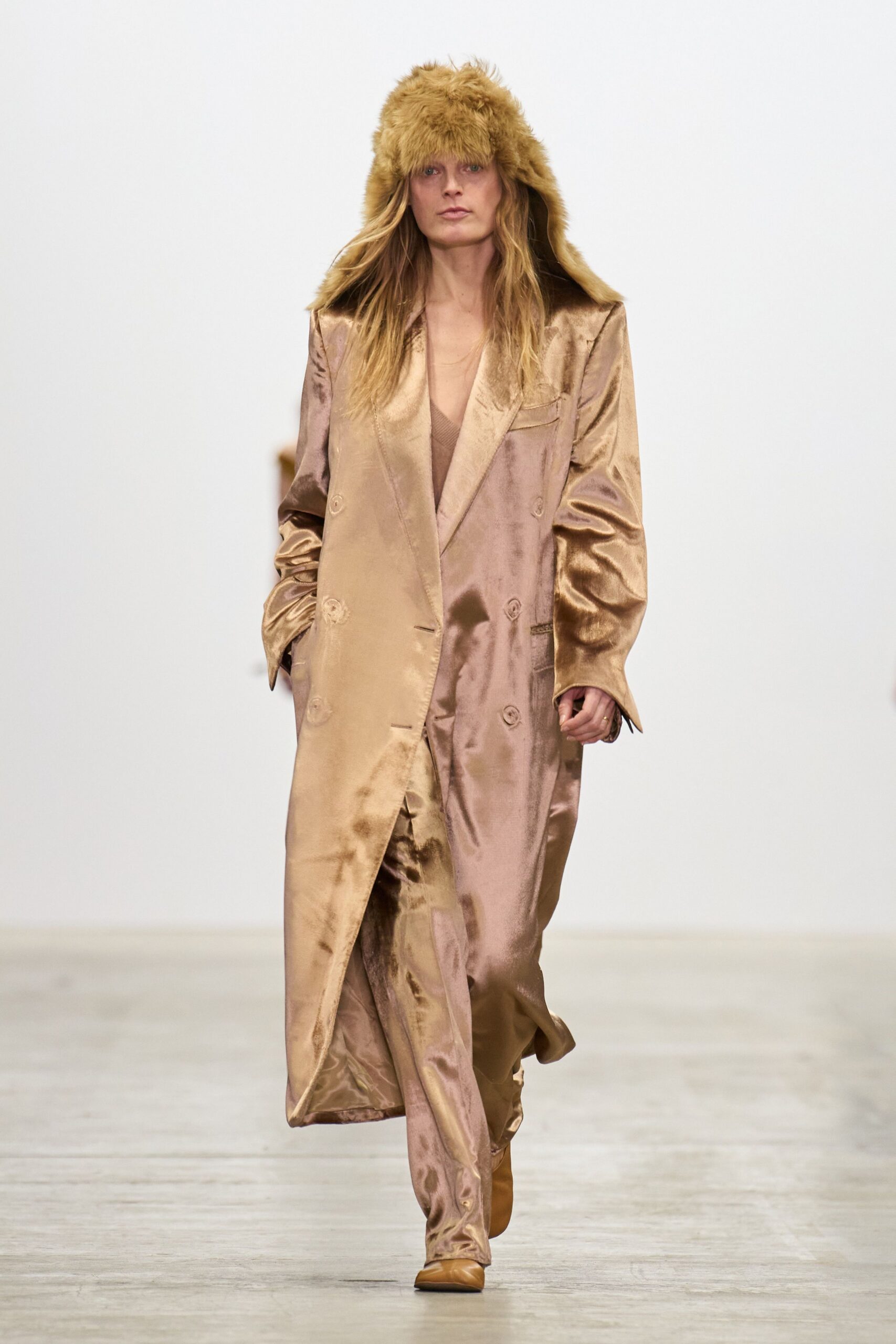 beige silk long-sleeve collared relaxed embroidered shiny coat