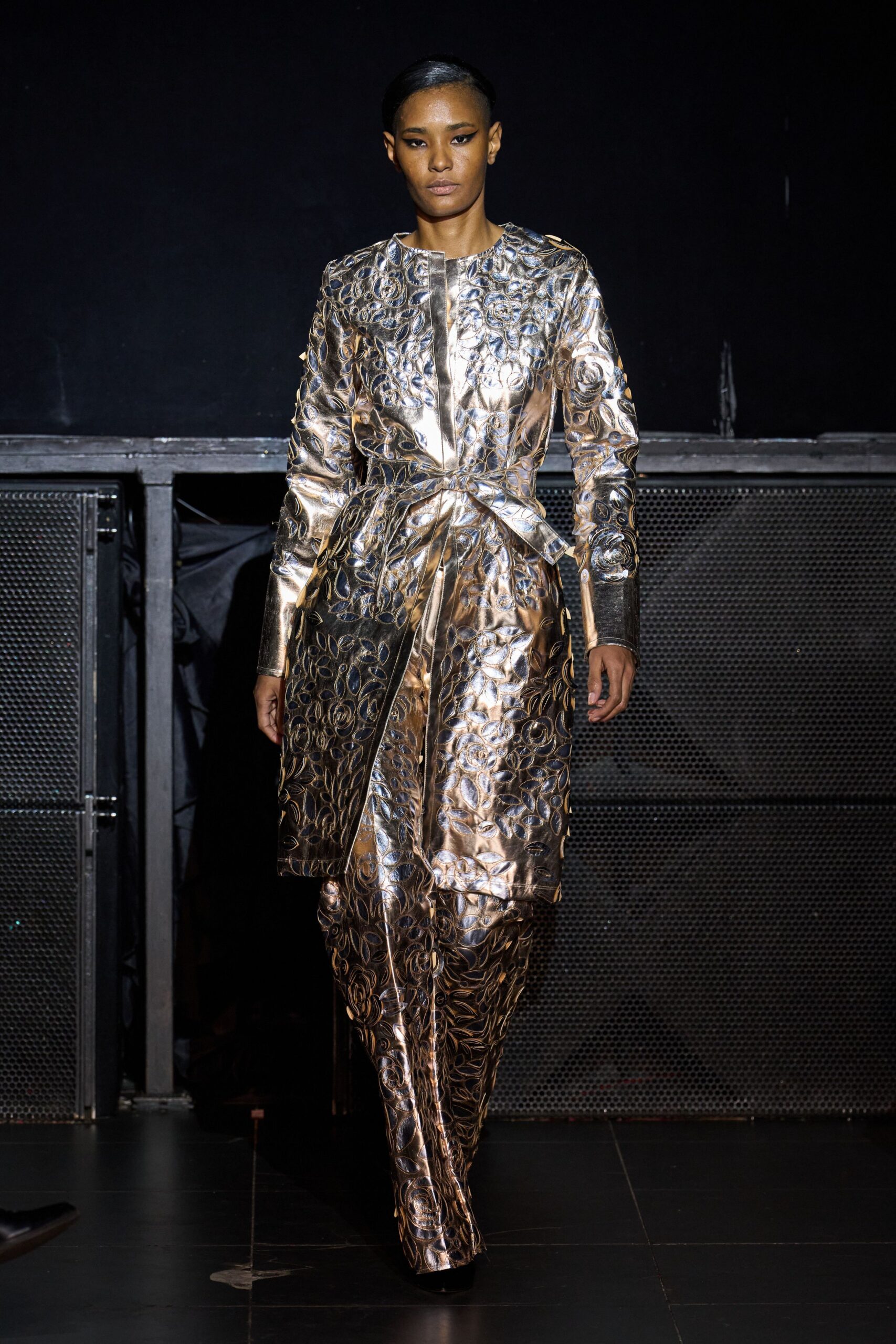 gold metallic long-sleeve collared fitted belted zippered coat