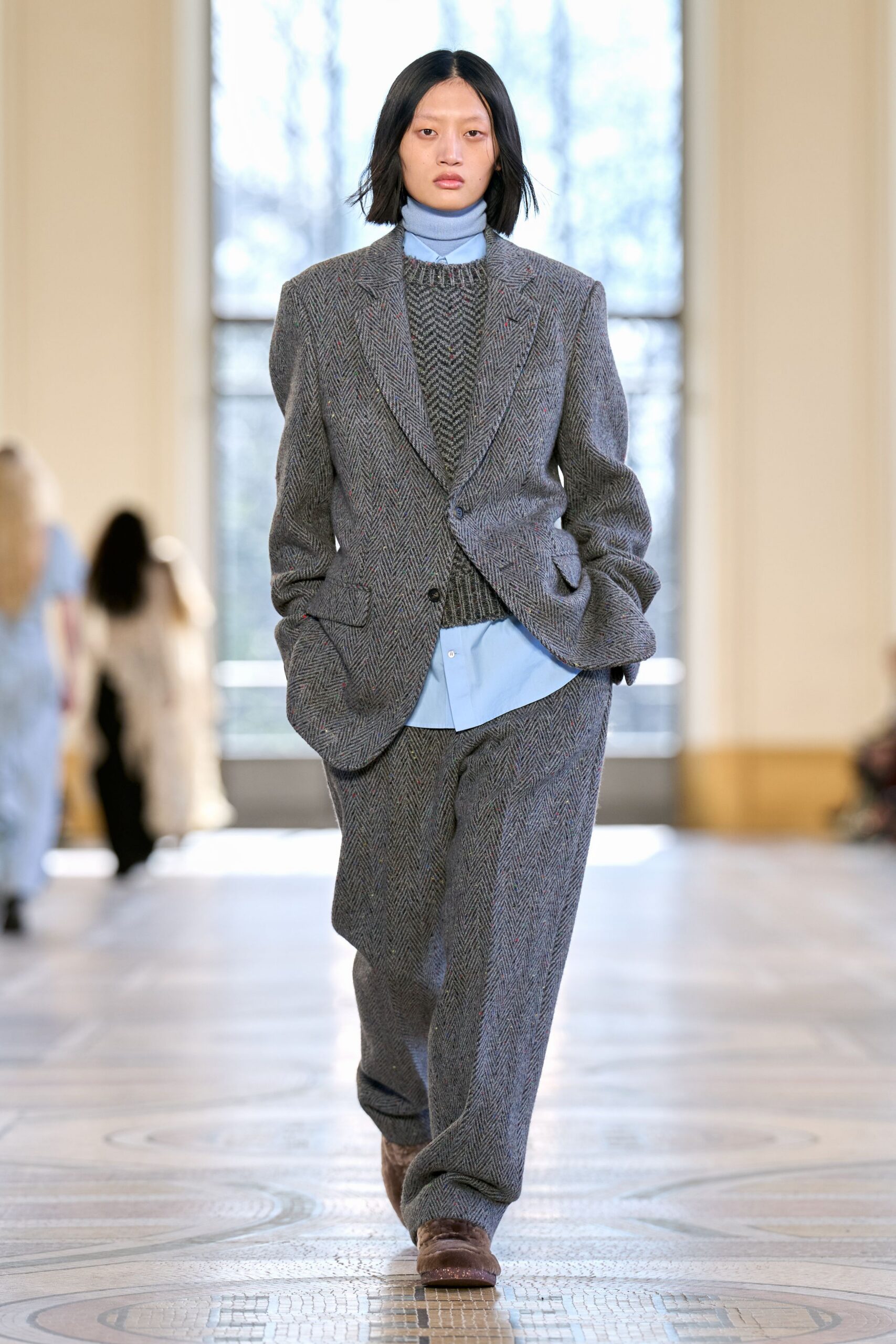 gray wool relaxed suit