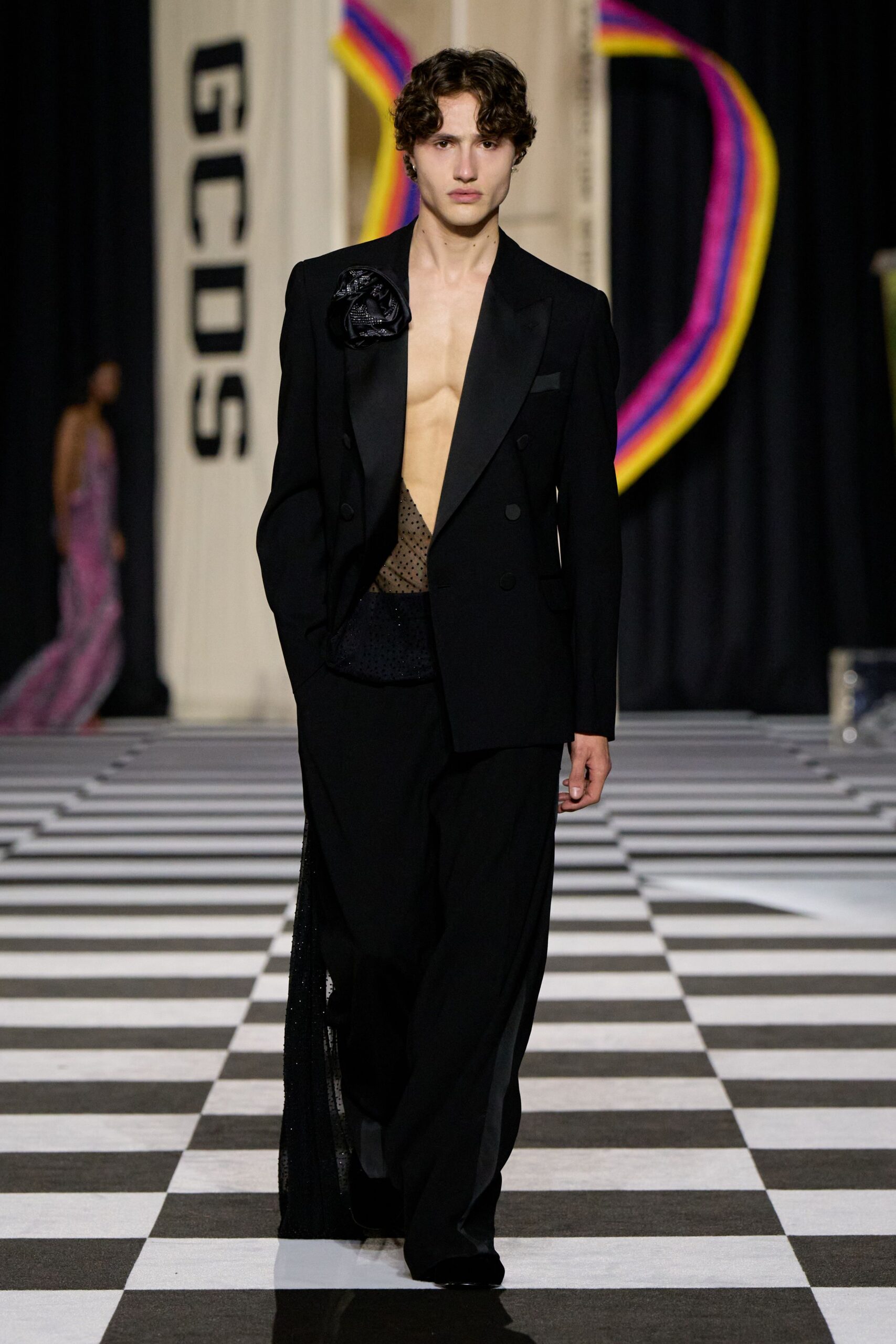 black silk long-sleeve collared tailored buttoned suit