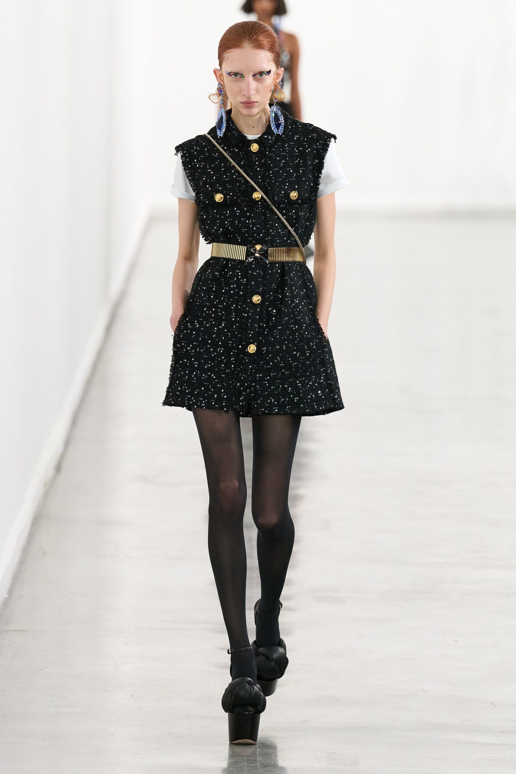Giambattista Valli Fall 2023 Ready-to-Wear Look 15