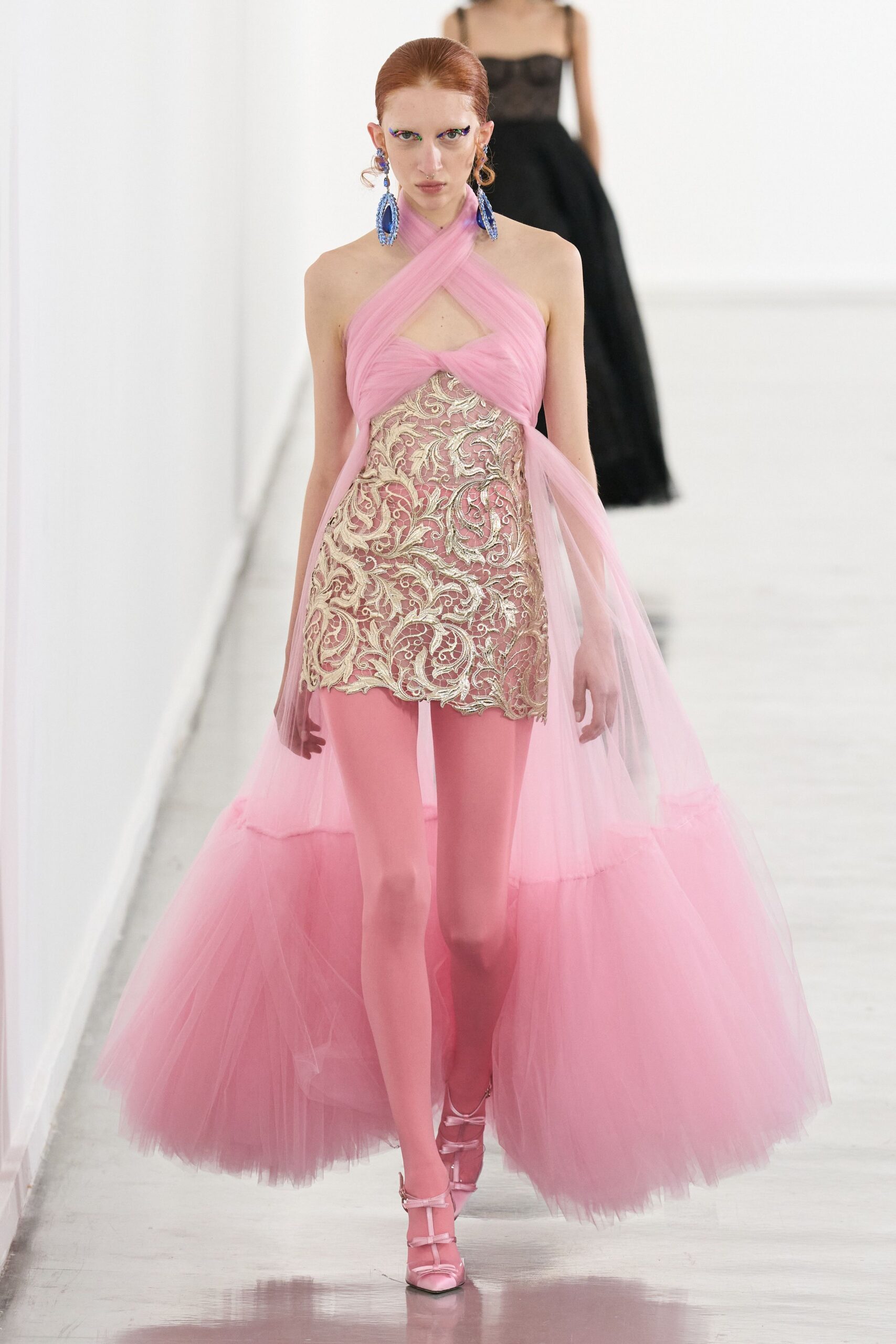 Giambattista Valli Fall 2023 Ready-to-Wear Look 58