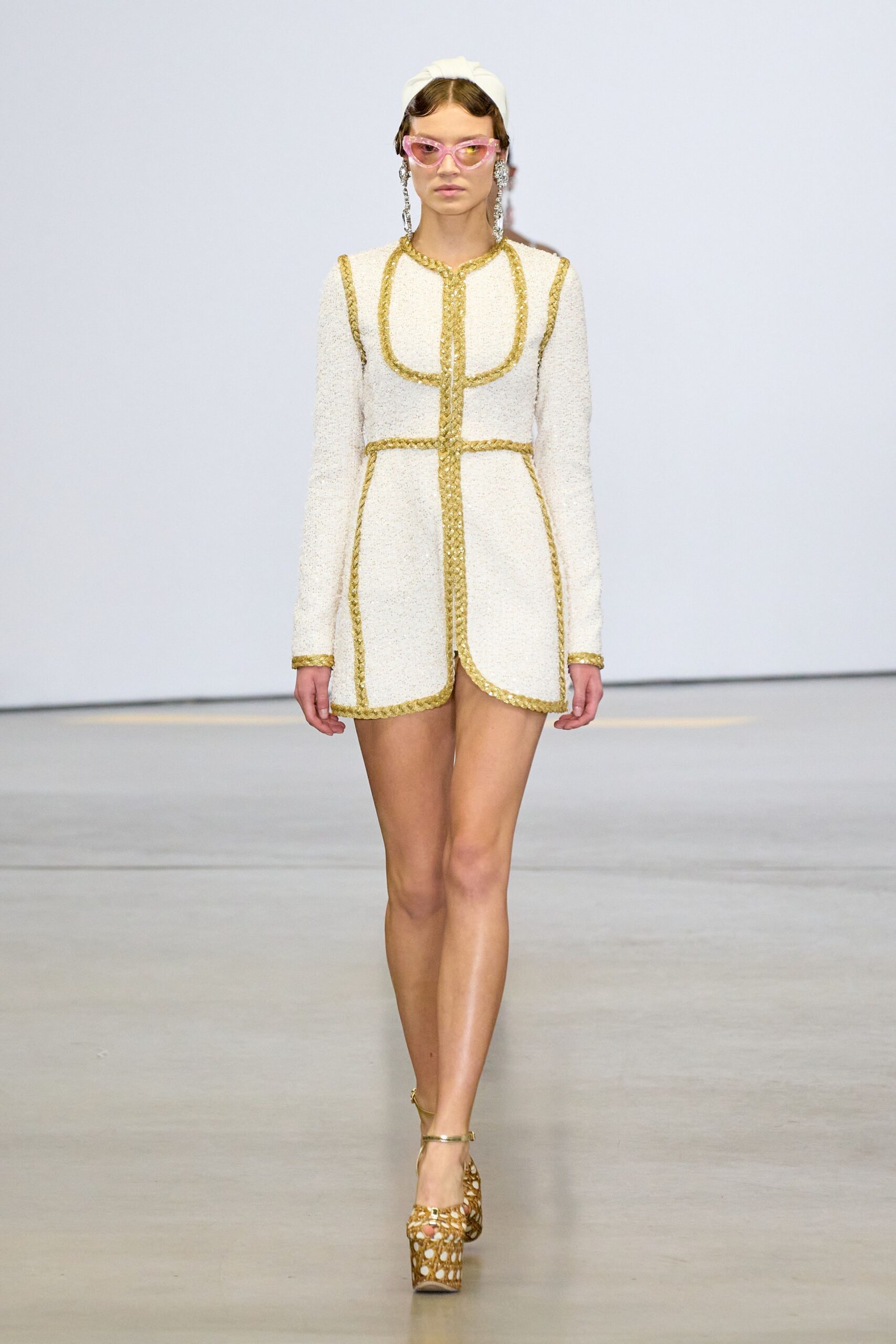 white cotton long-sleeve collared fitted buttoned embellished dress