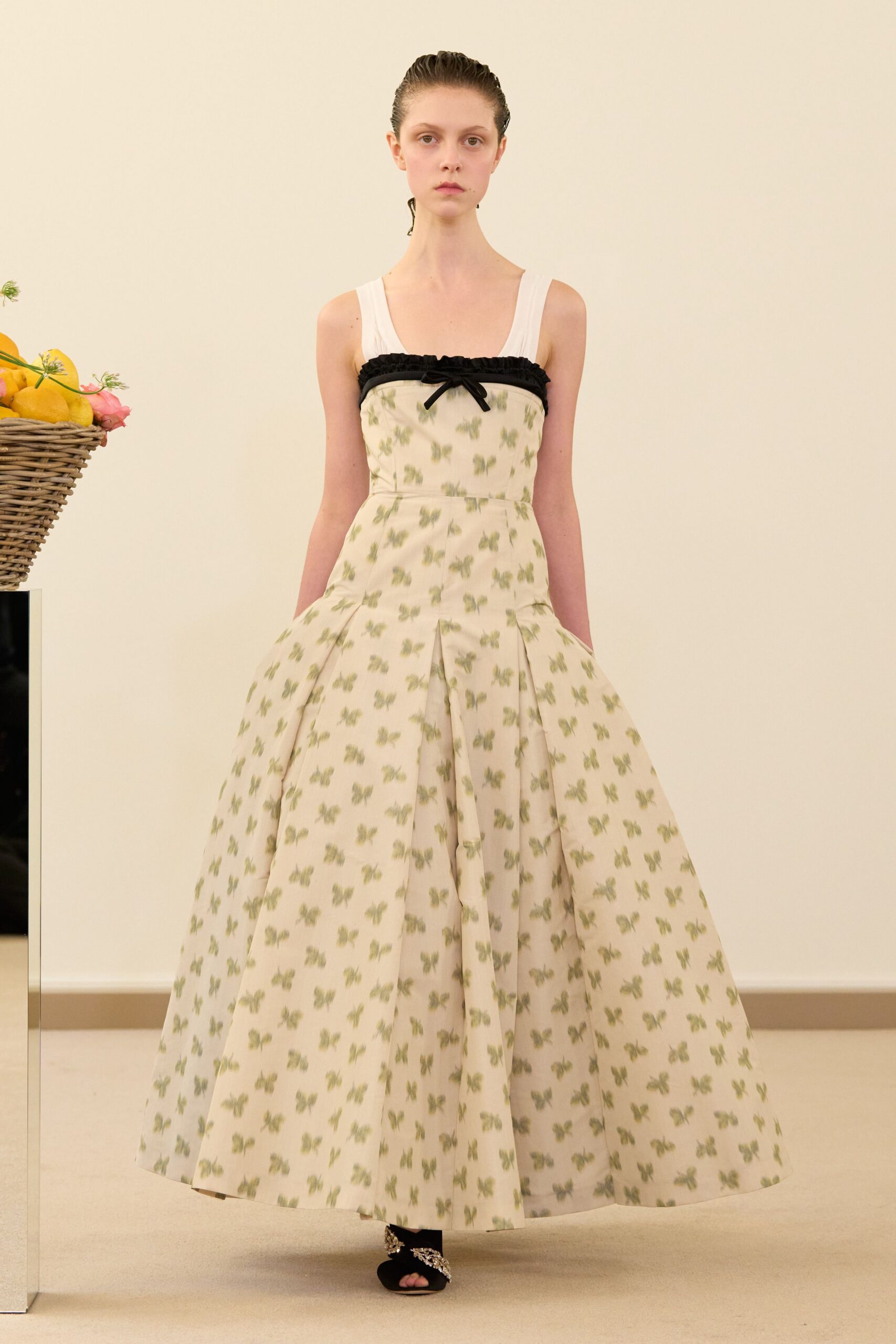 Giambattista Valli Spring 2026 Ready-to-Wear Look 23