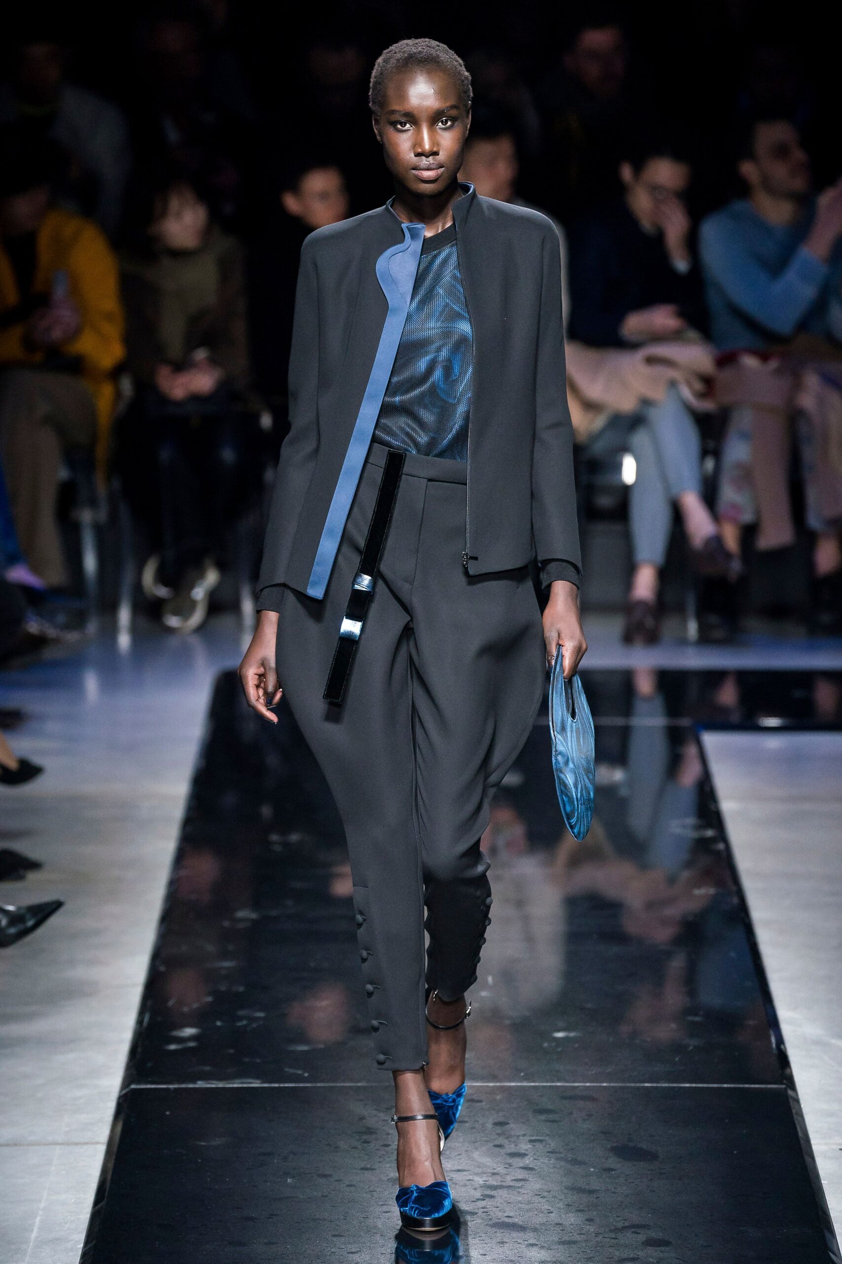 Giorgio Armani Fall 2019 Ready-to-Wear Look 3
