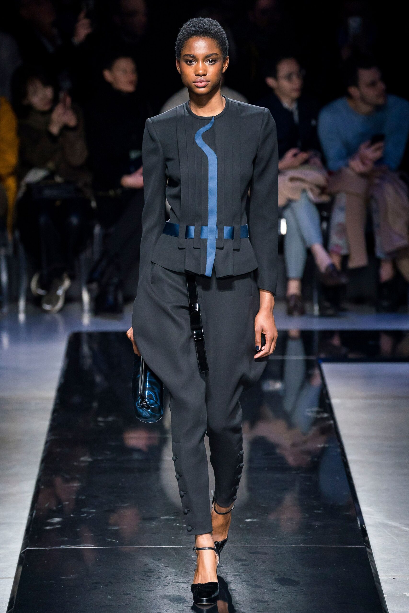 Giorgio Armani Fall 2019 Ready-to-Wear Look 4