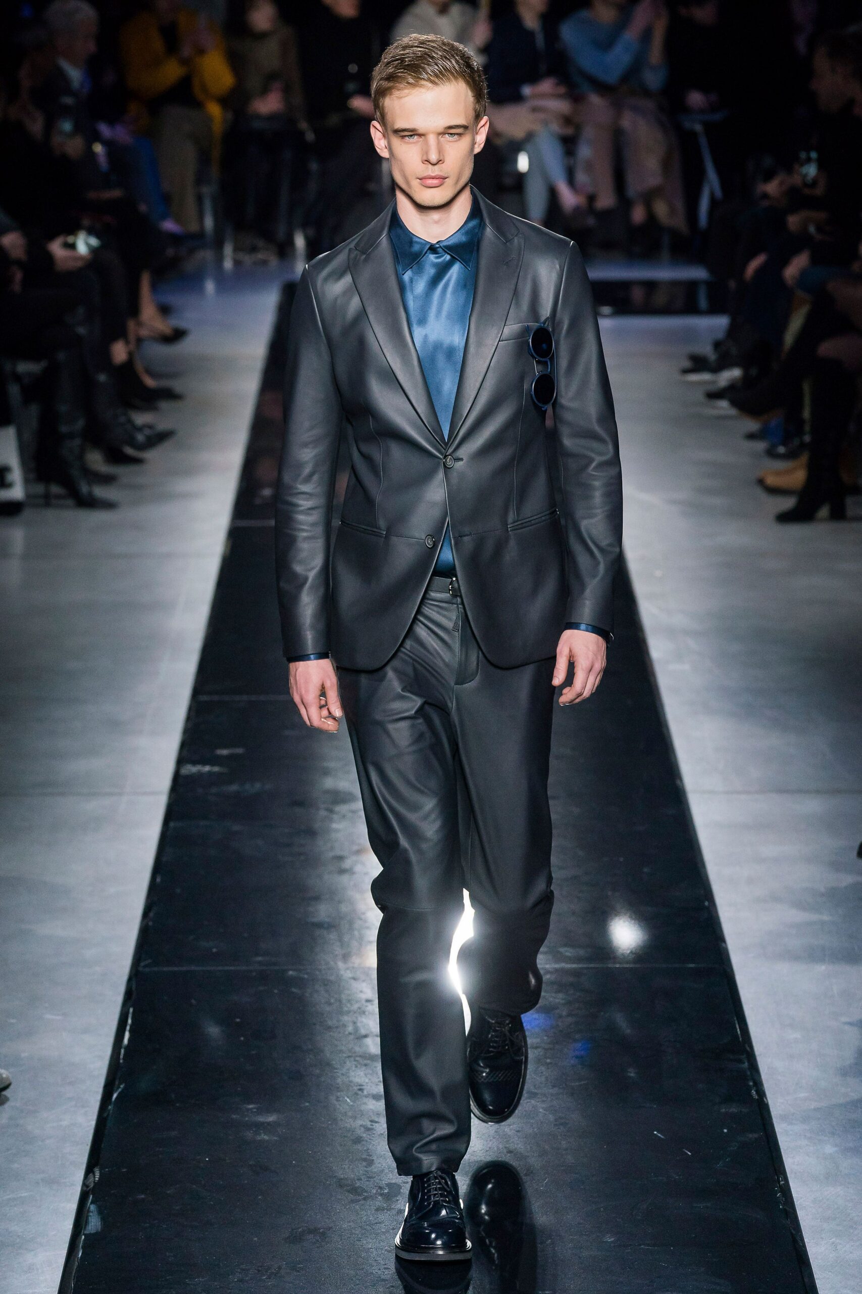 Giorgio Armani Fall 2019 Ready-to-Wear Look 10