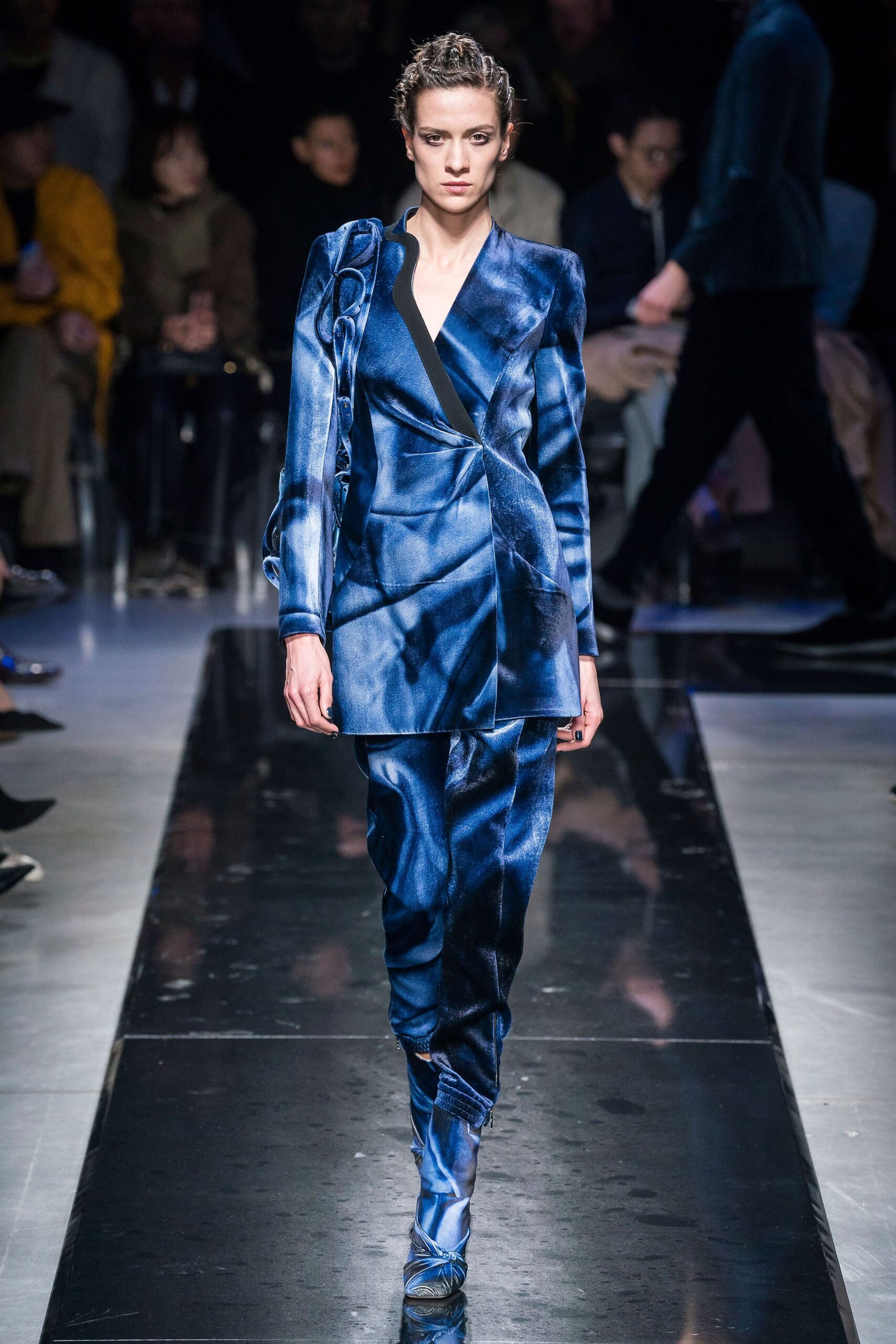 Giorgio Armani Fall 2019 Ready-to-Wear Look 33