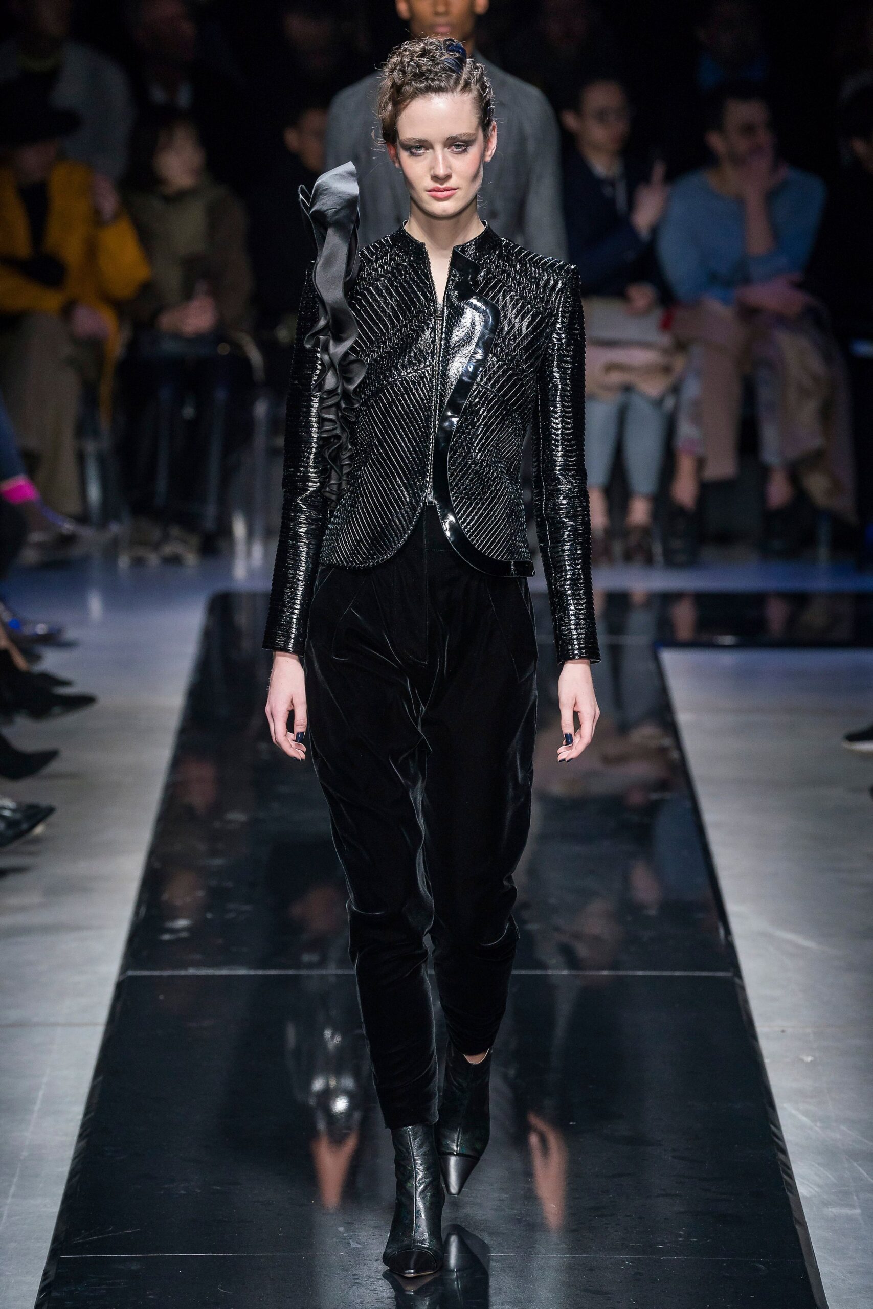 Giorgio Armani Fall 2019 Ready-to-Wear Look 59