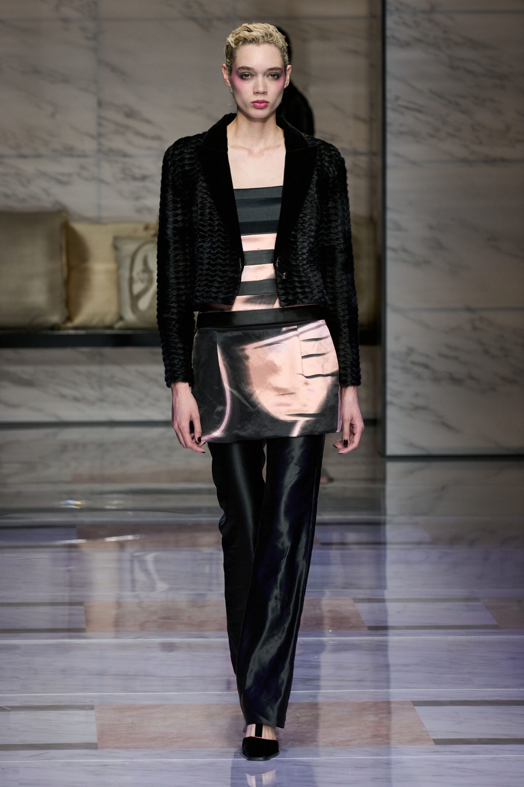 black fur long-sleeve collared fitted textured jacket