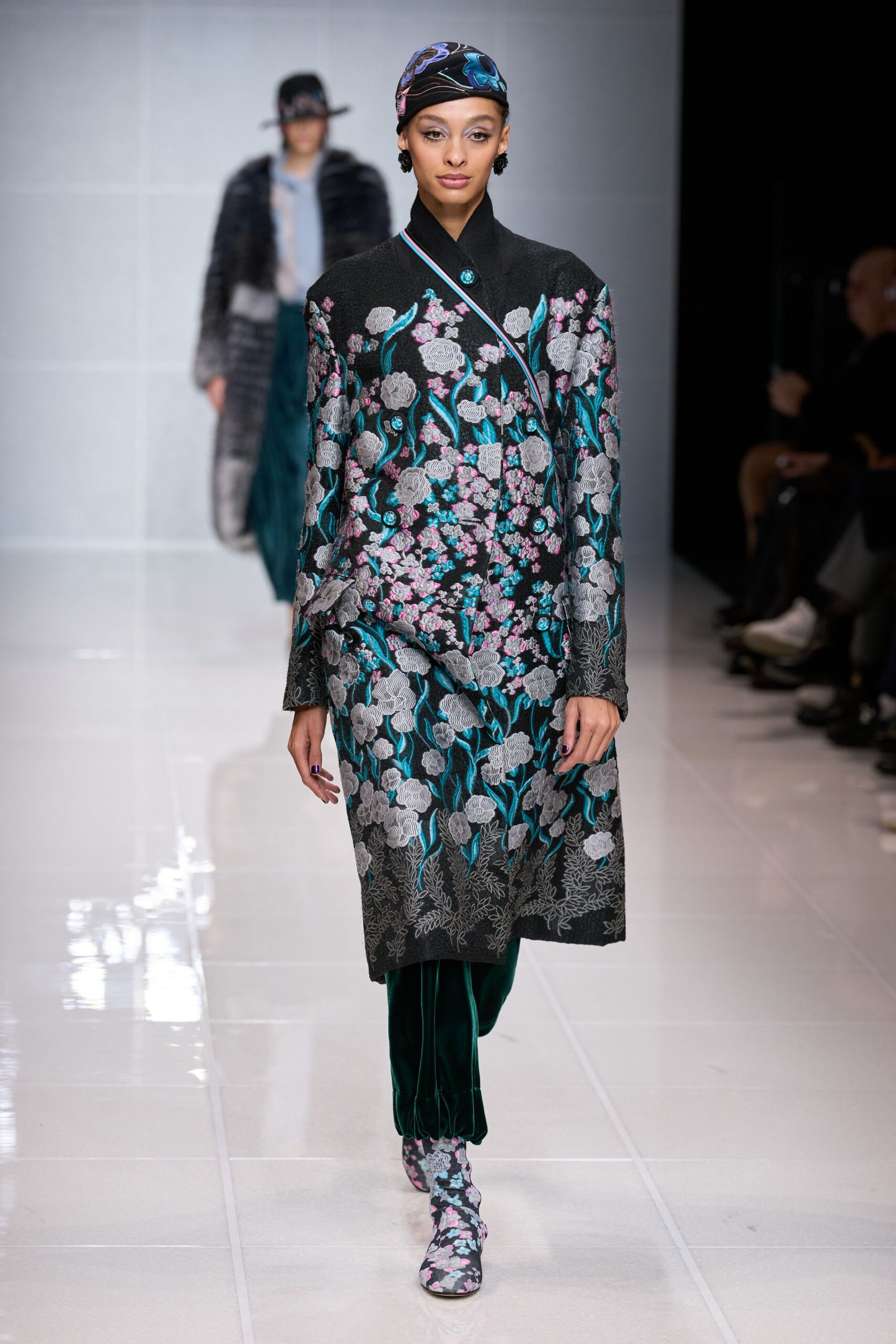 black silk long-sleeve collared fitted embroidered coat