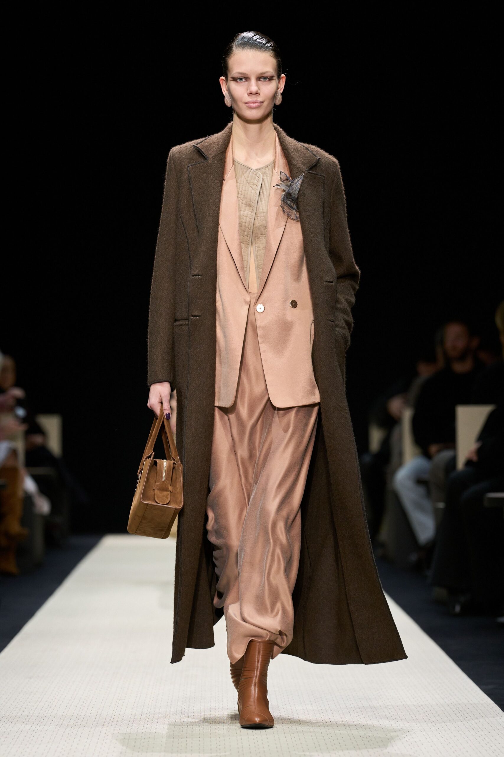 brown wool long-sleeve collared relaxed maxi coat