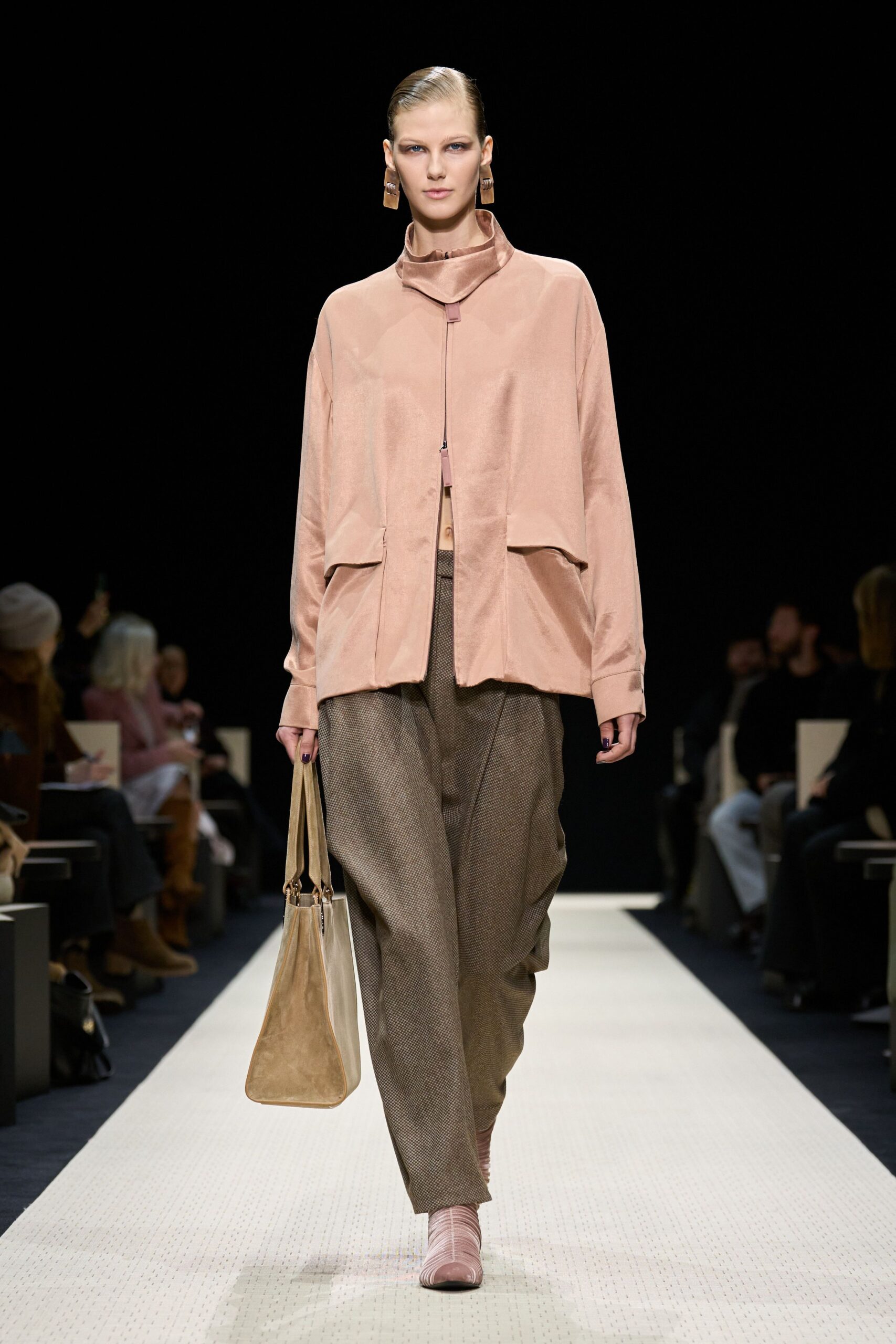 pink cotton long-sleeve collared relaxed jacket
