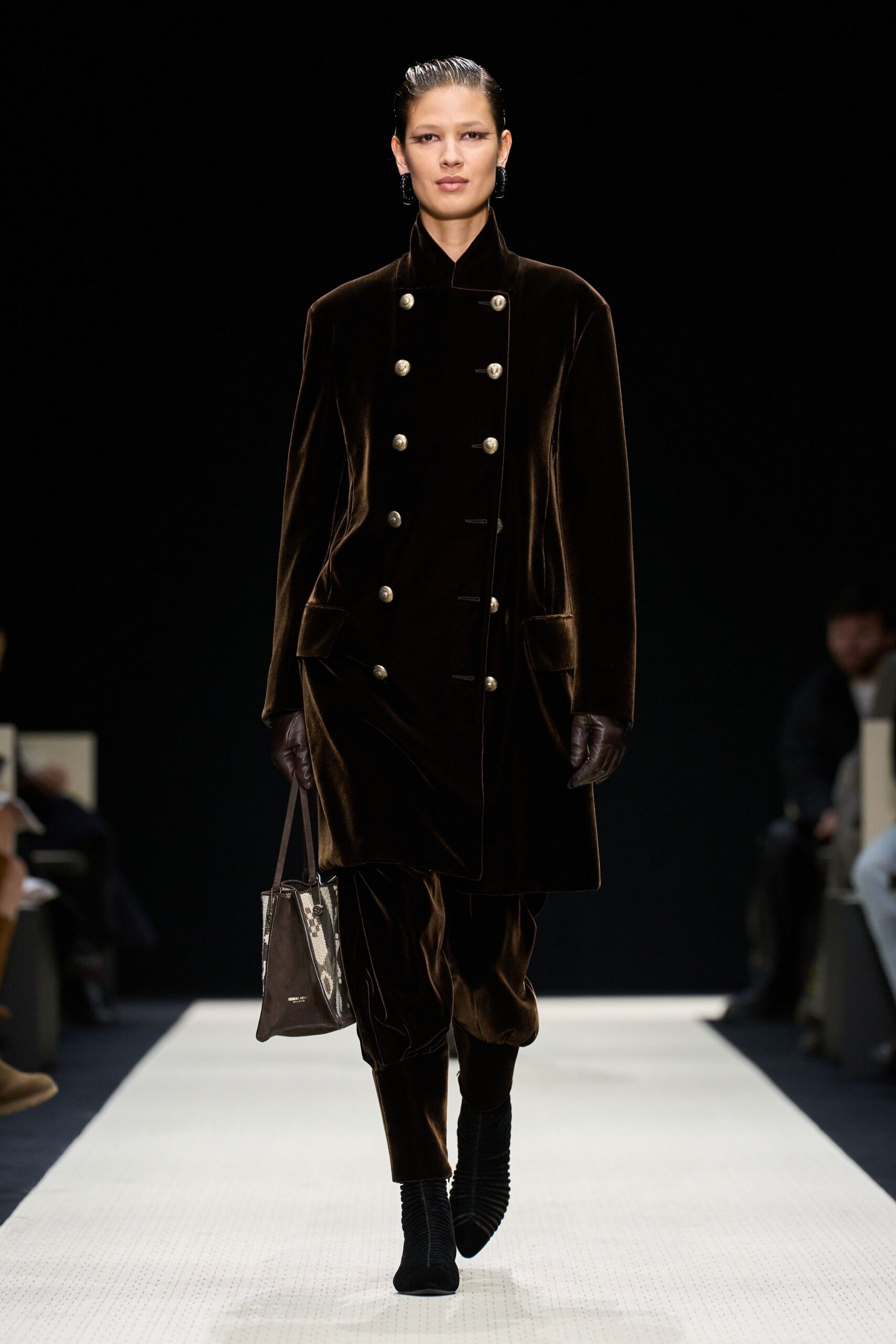 black velvet long-sleeve double-breasted fitted buttoned coat