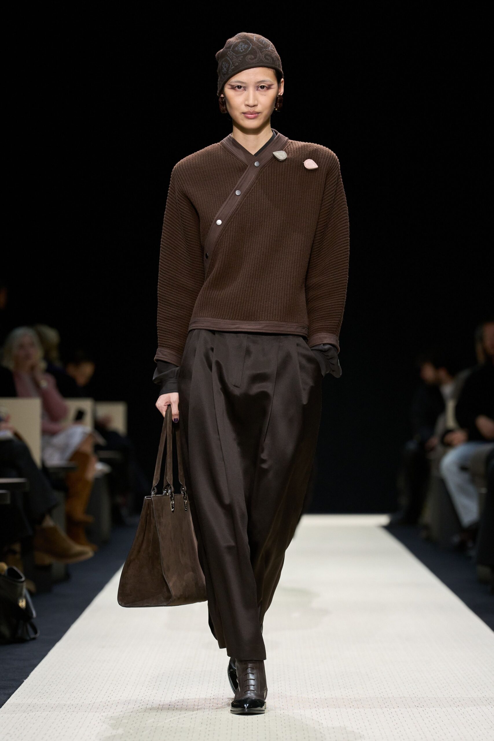 Giorgio Armani Fall 2025 Ready-to-Wear Look 25