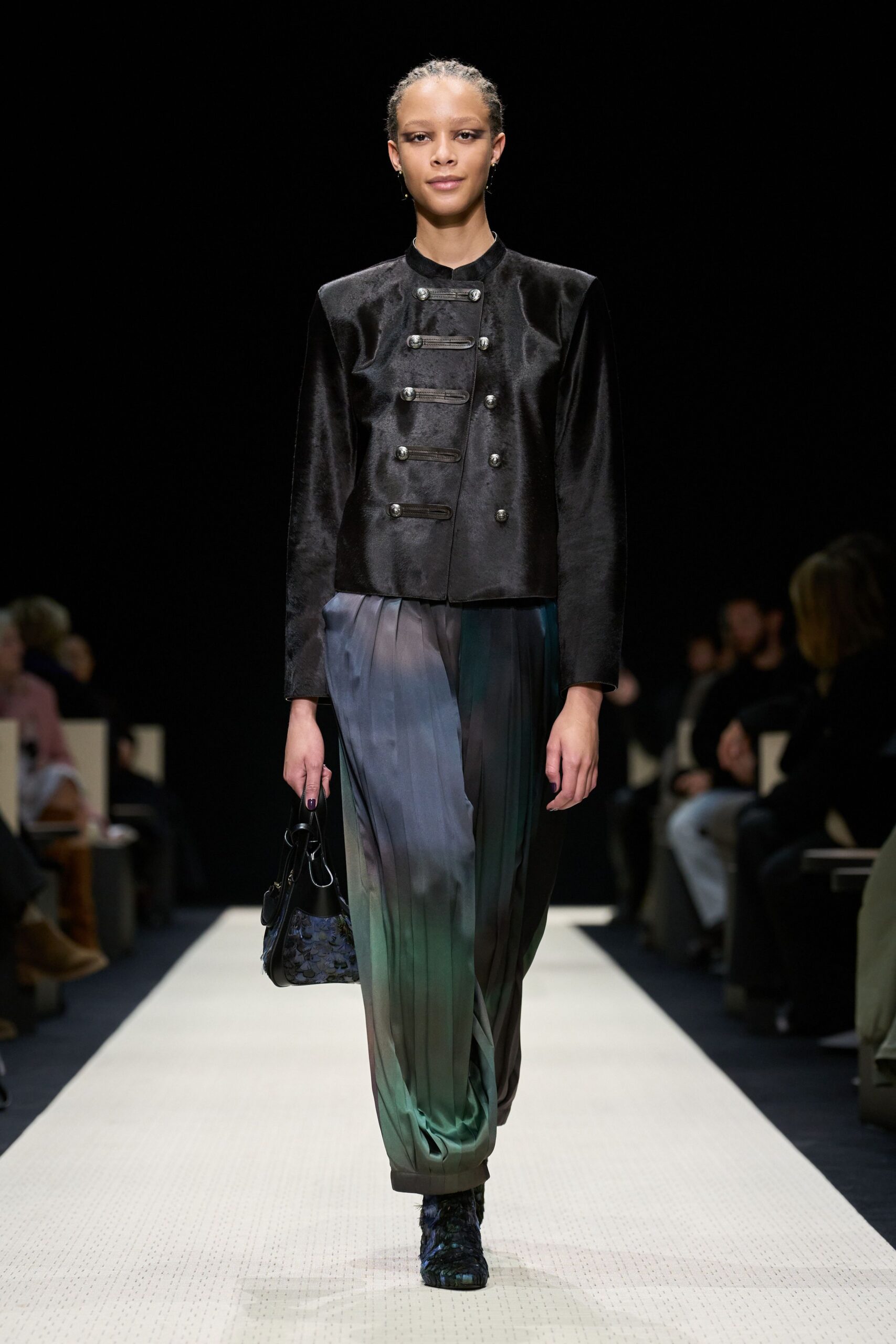 black silk long-sleeve collared fitted buttoned jacket