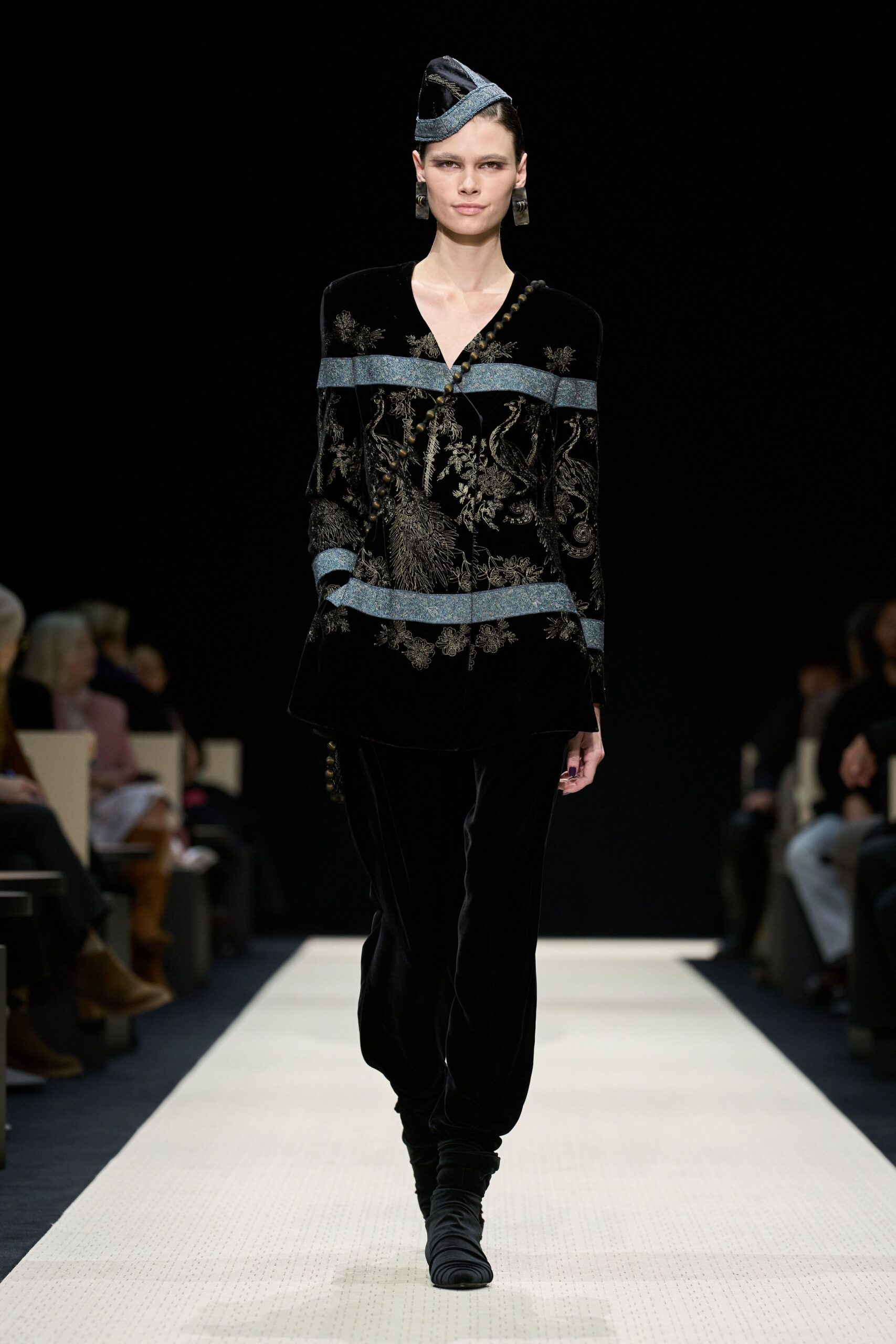 black velvet long-sleeve collared fitted embroidered blazer