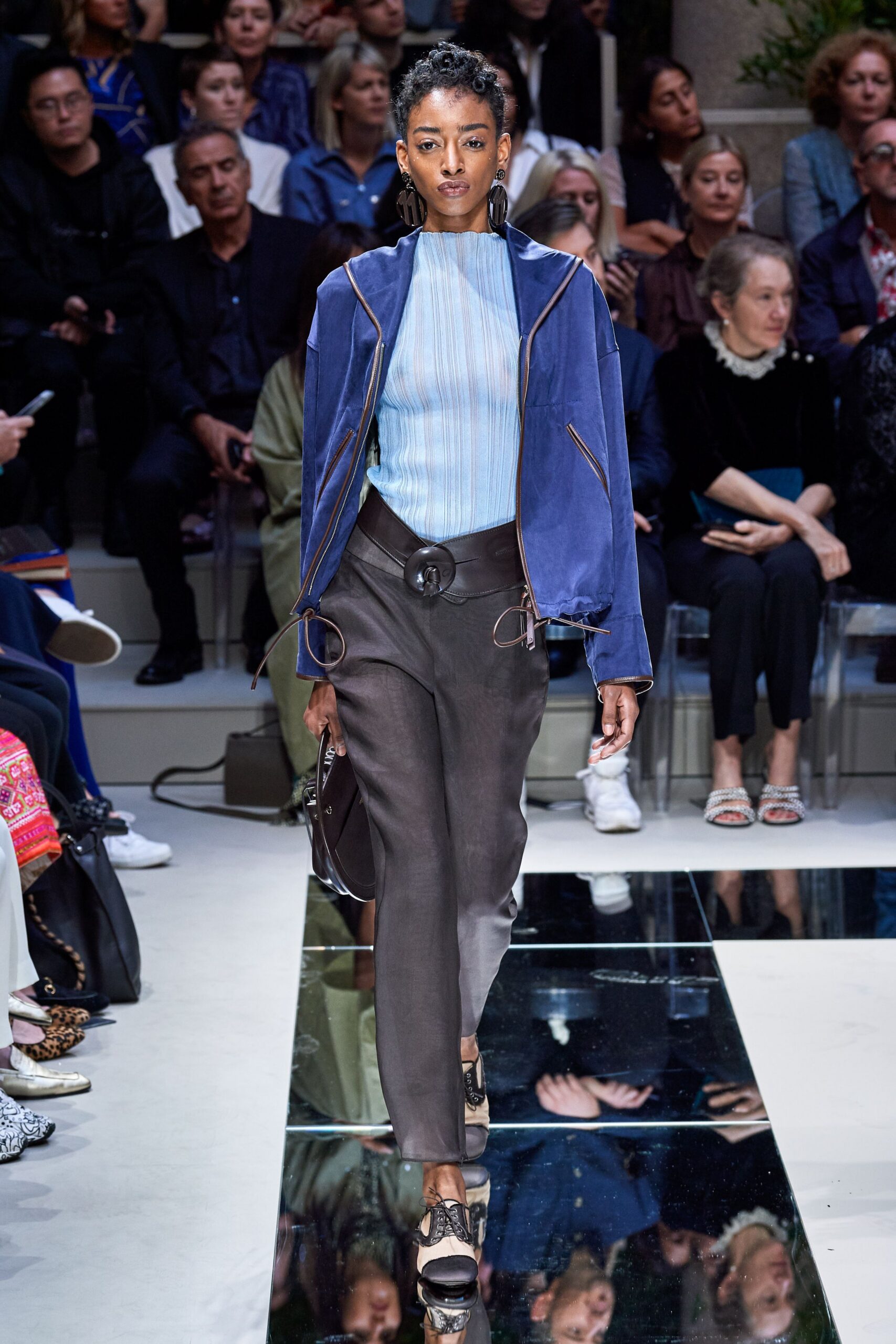 blue cotton long-sleeve fitted zippered jacket