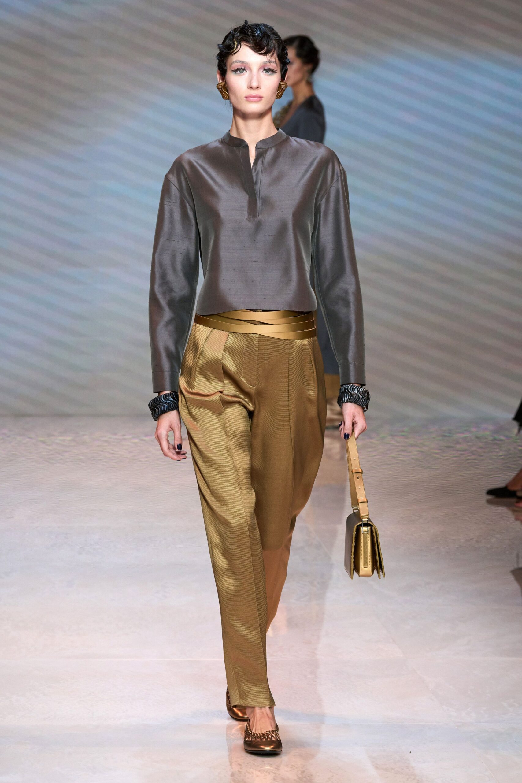 gold metallic bag