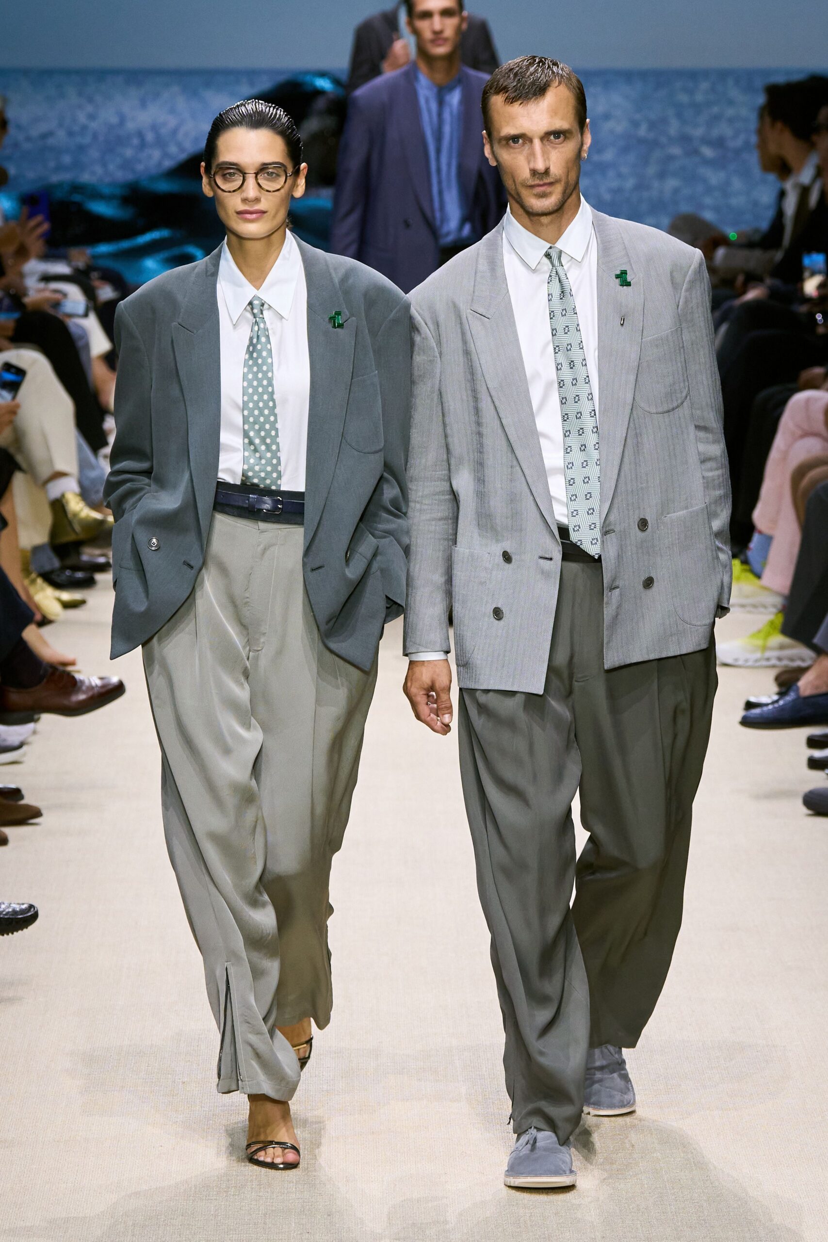 gray oversized blazers and pants