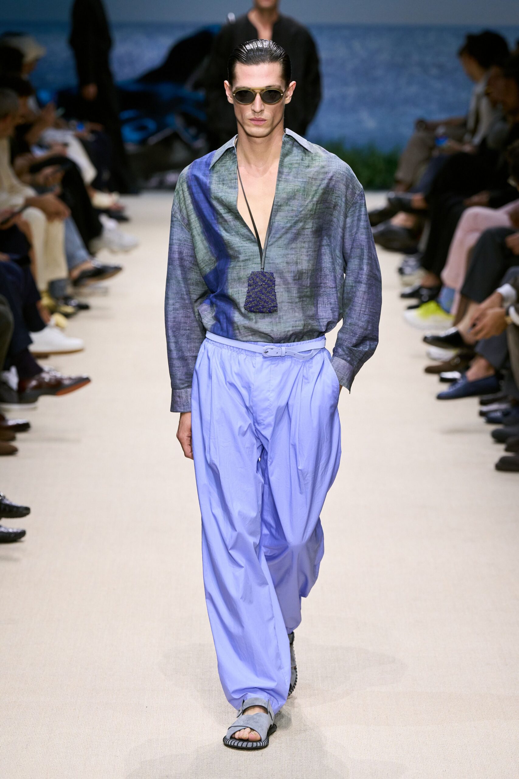 blue cotton long-sleeve v-neck relaxed buttoned printed shirt
