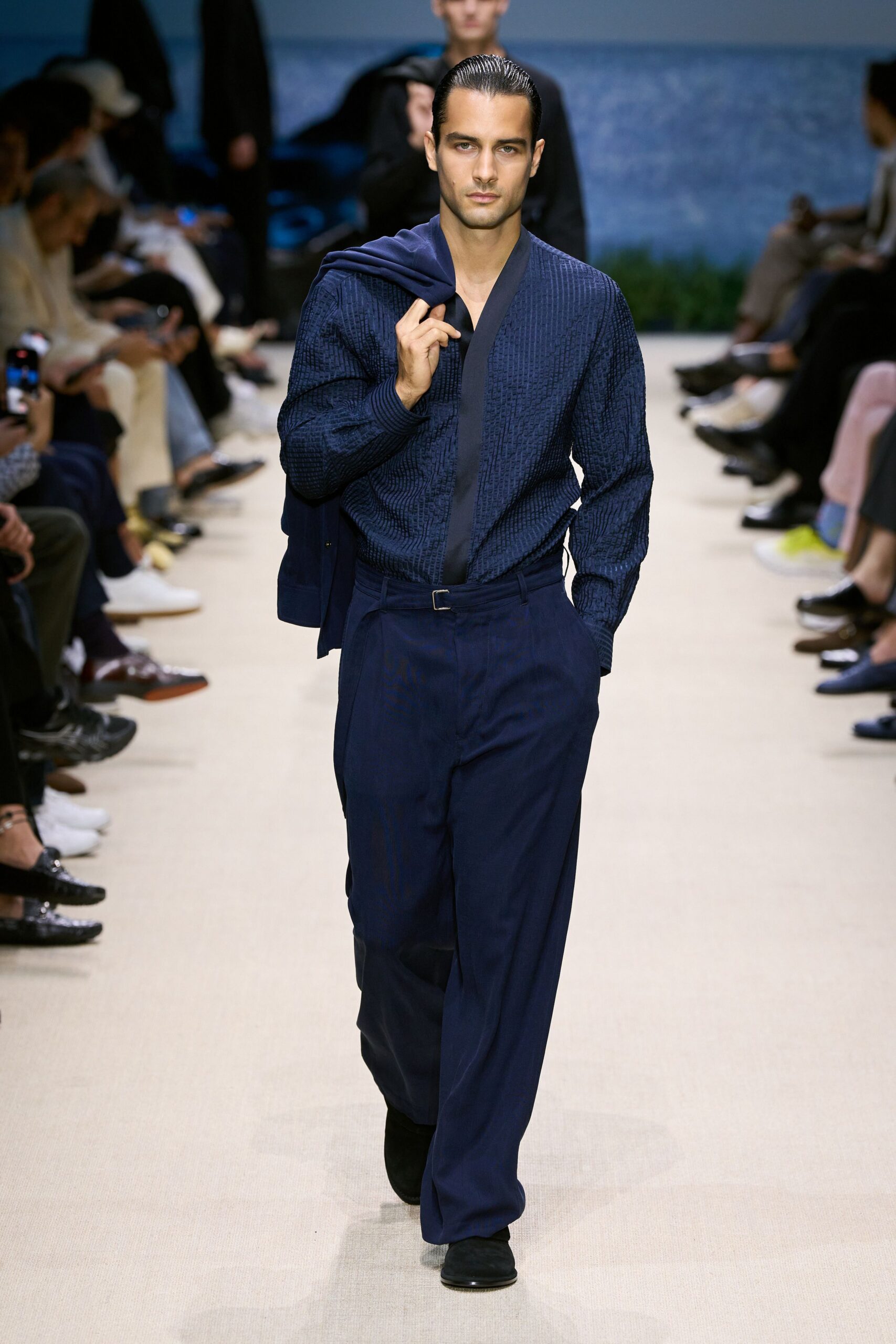 blue cotton long-sleeve collared relaxed textured shirt