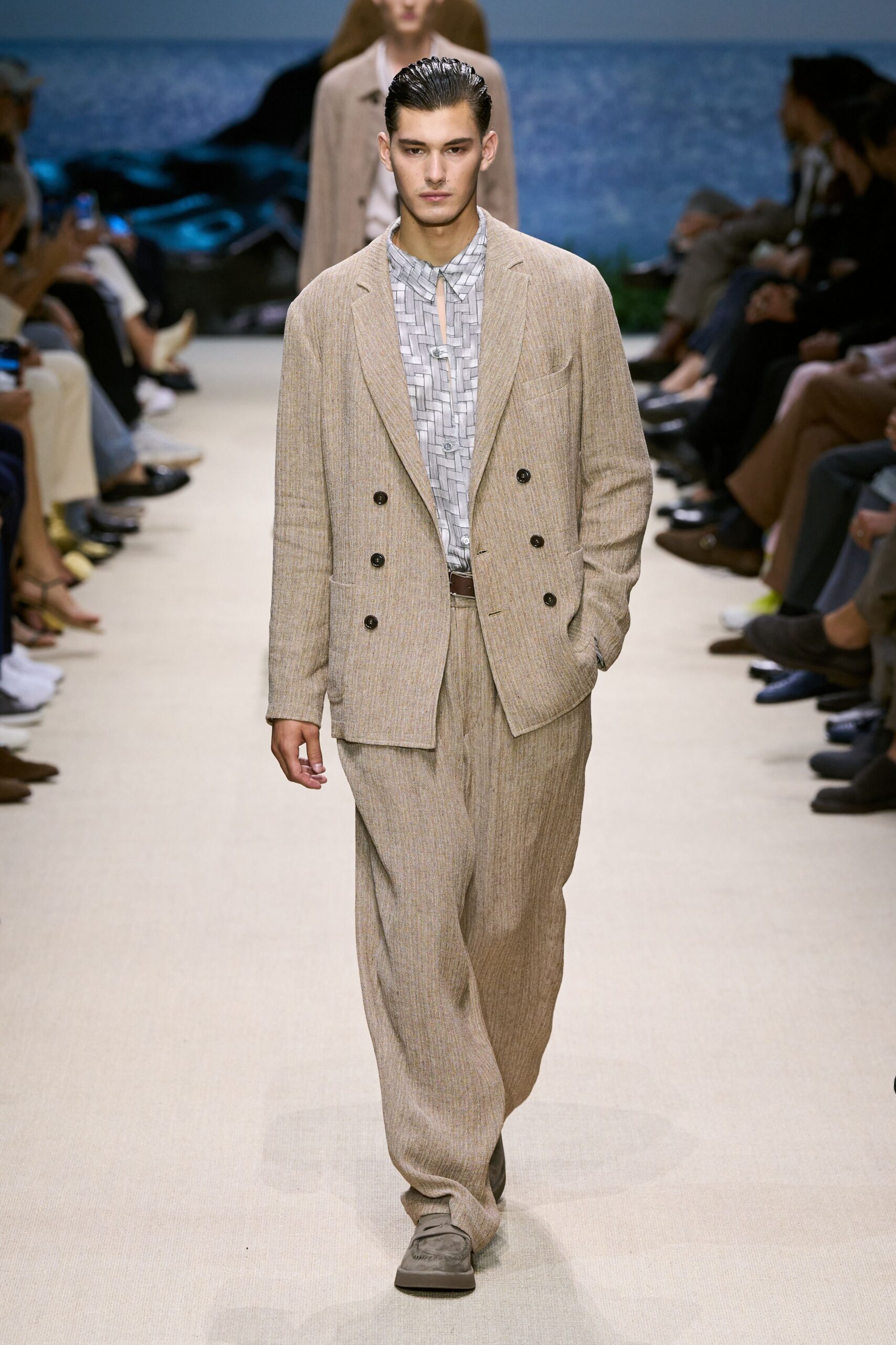 beige linen long-sleeve collared relaxed buttoned pleated suit