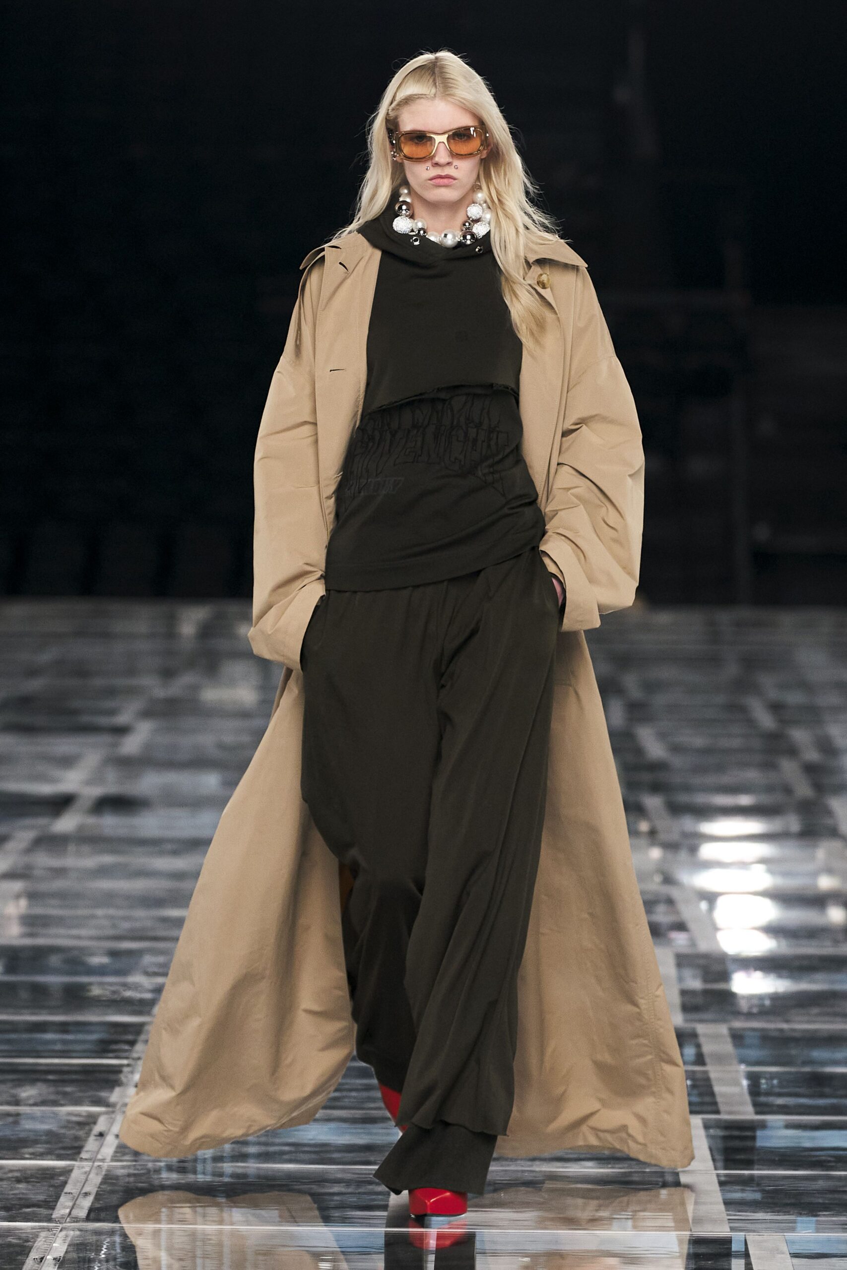 beige cotton long-sleeve collared relaxed buttoned maxi coat
