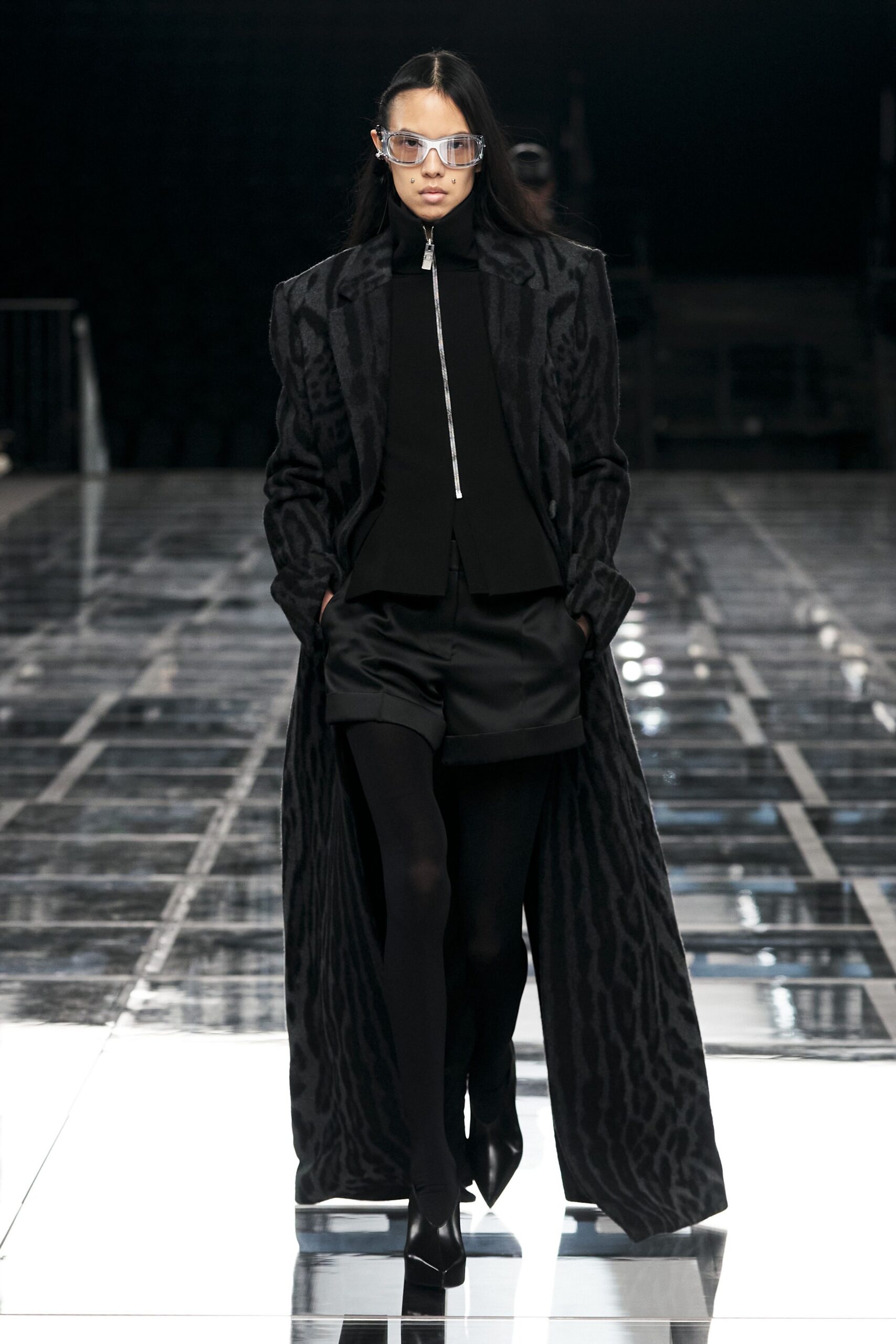 black wool long-sleeve collared fitted layered maxi coat