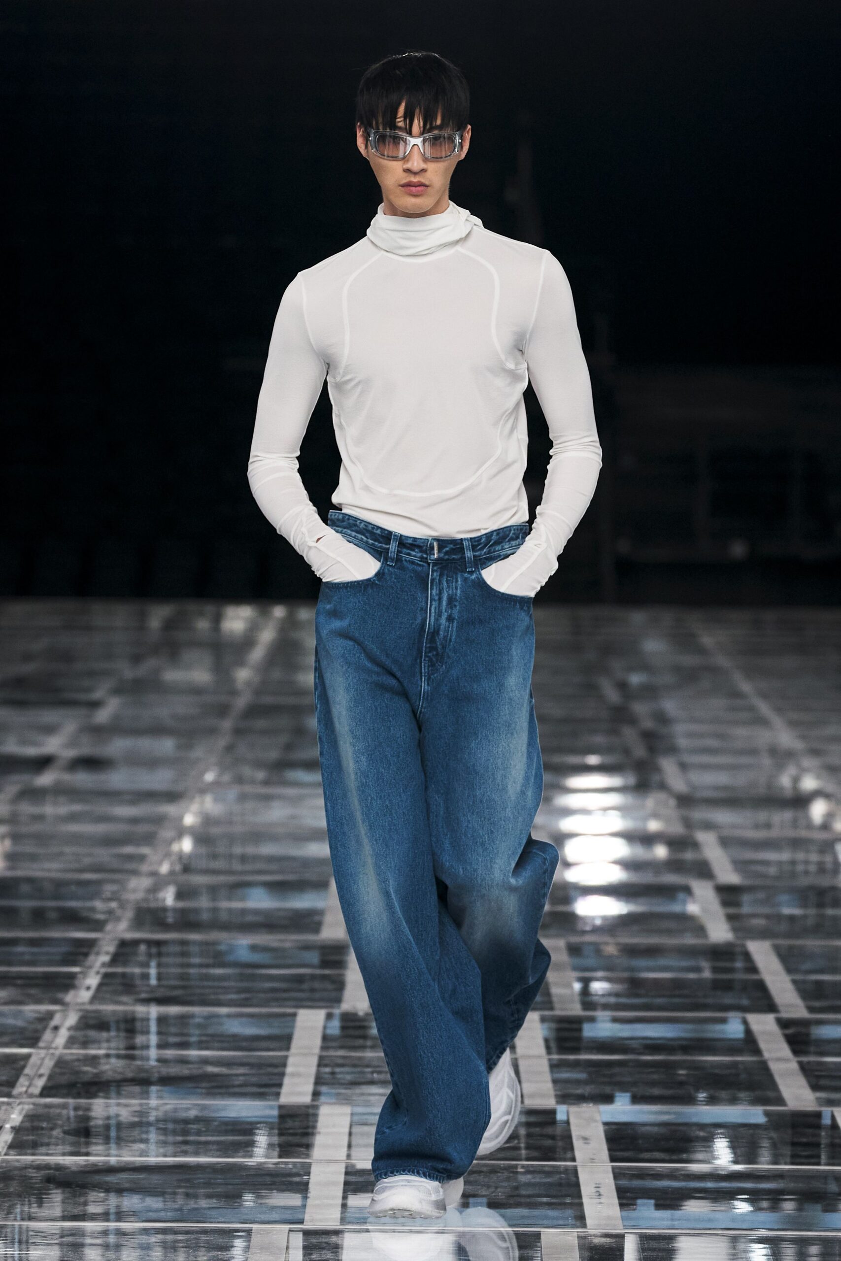 Givenchy Fall 2022 Ready-to-Wear Look 51