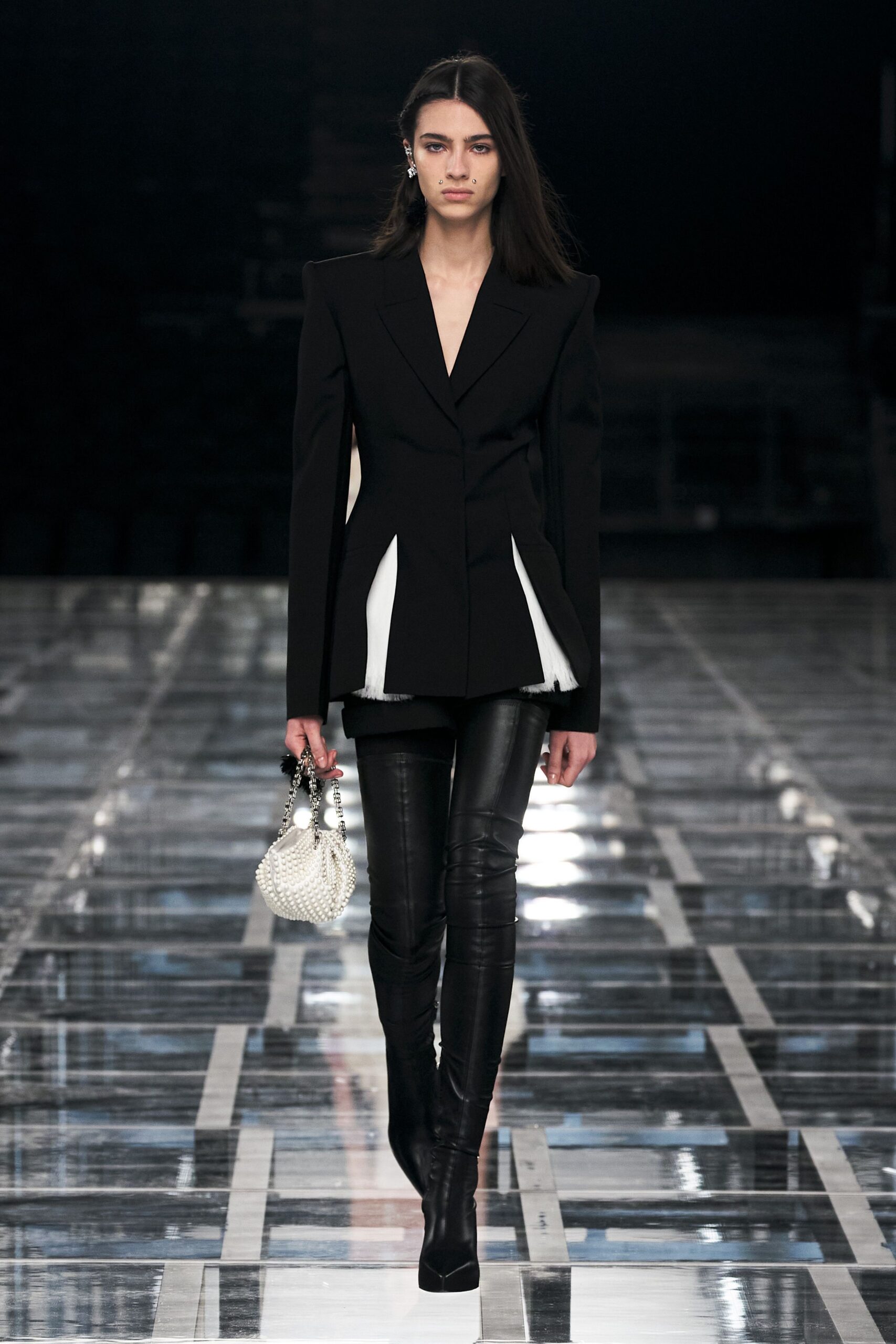 Givenchy Fall 2022 Ready-to-Wear Look 69