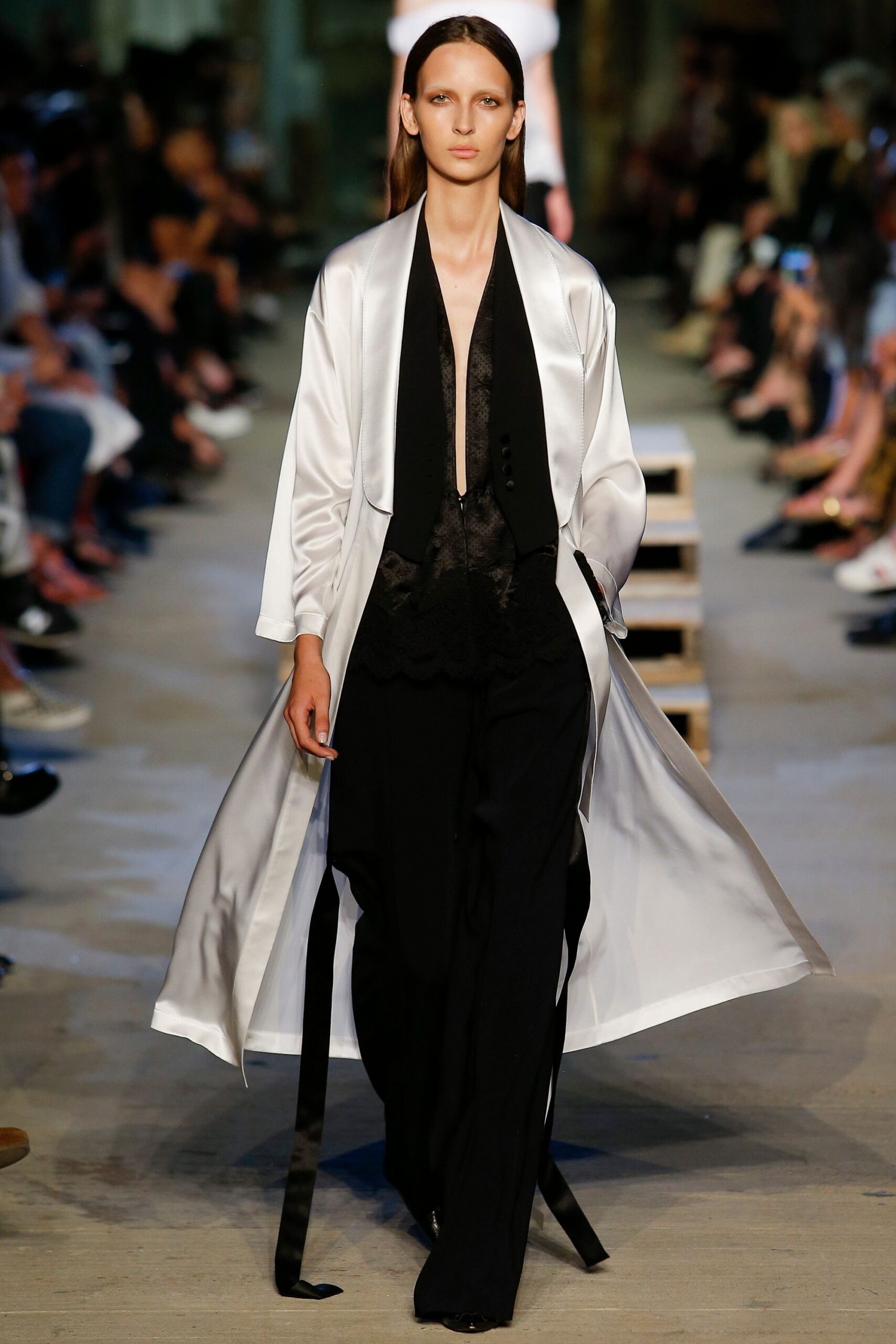 Givenchy Spring 2016 Ready-to-Wear Look 12
