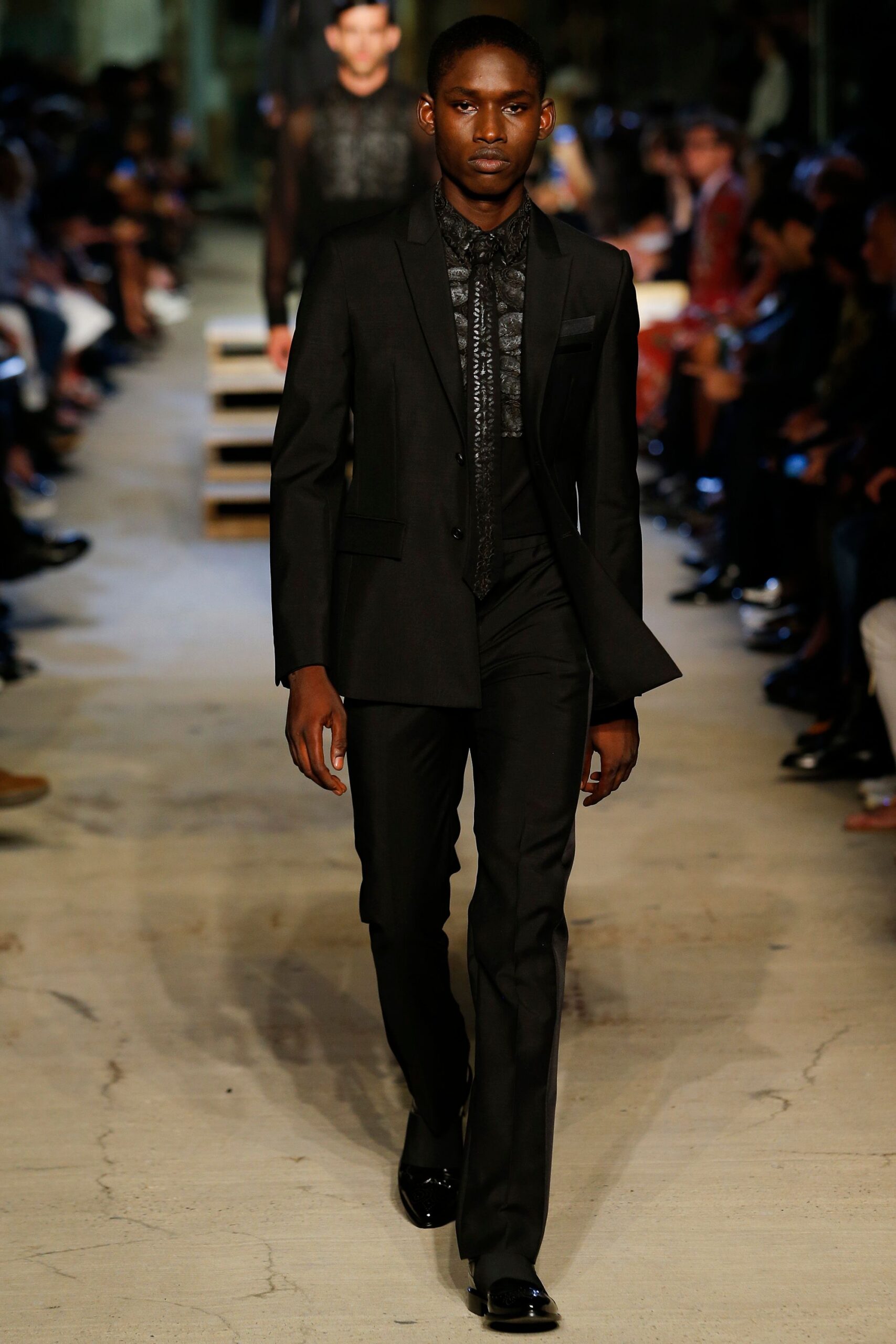 Givenchy Spring 2016 Ready-to-Wear Look 36