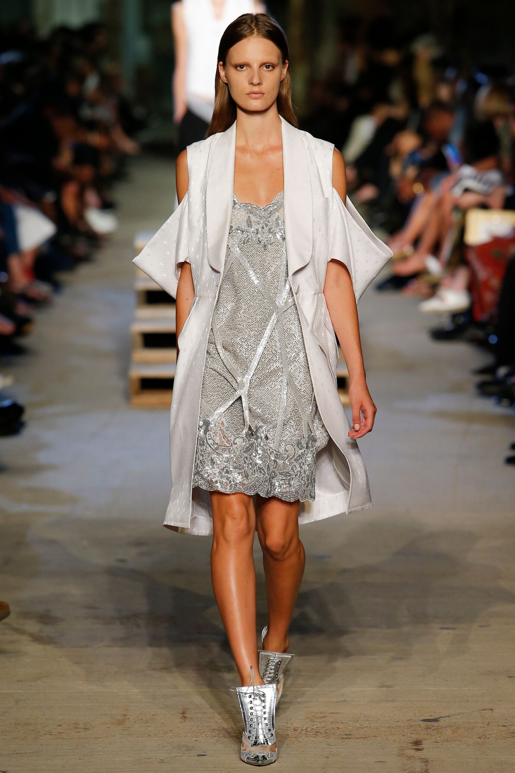 Givenchy Spring 2016 Ready-to-Wear Look 61