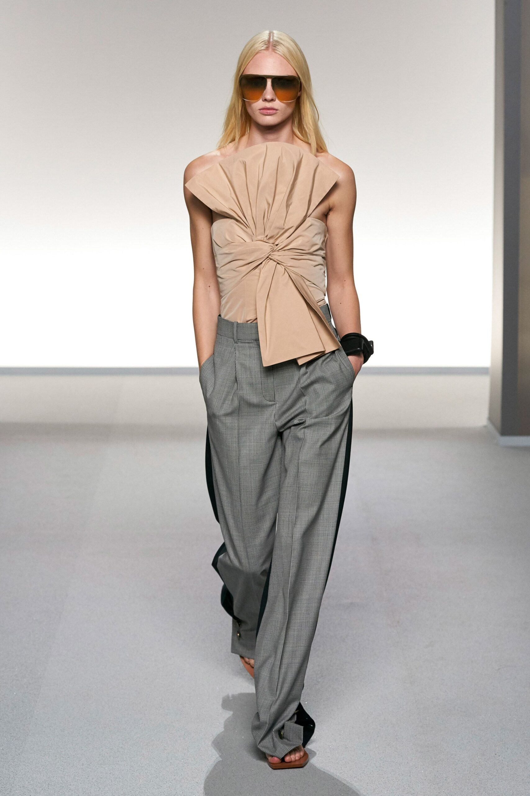 gray cotton relaxed straight-leg pants