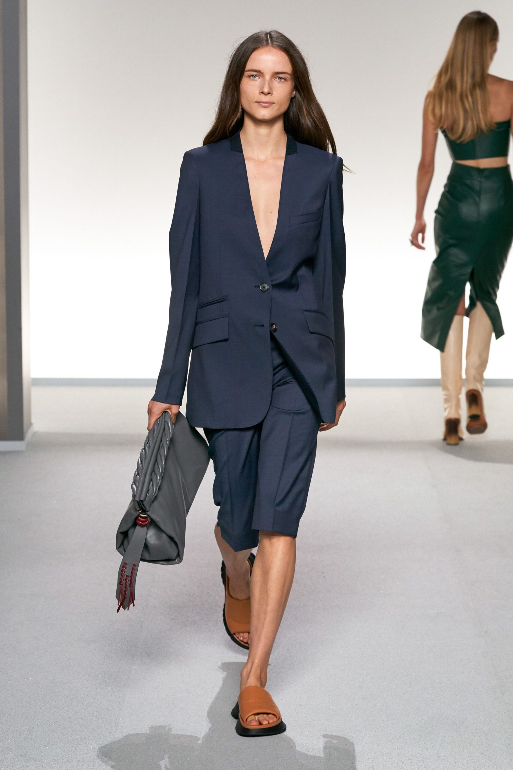 Givenchy Spring 2020 Ready-to-Wear Look 27