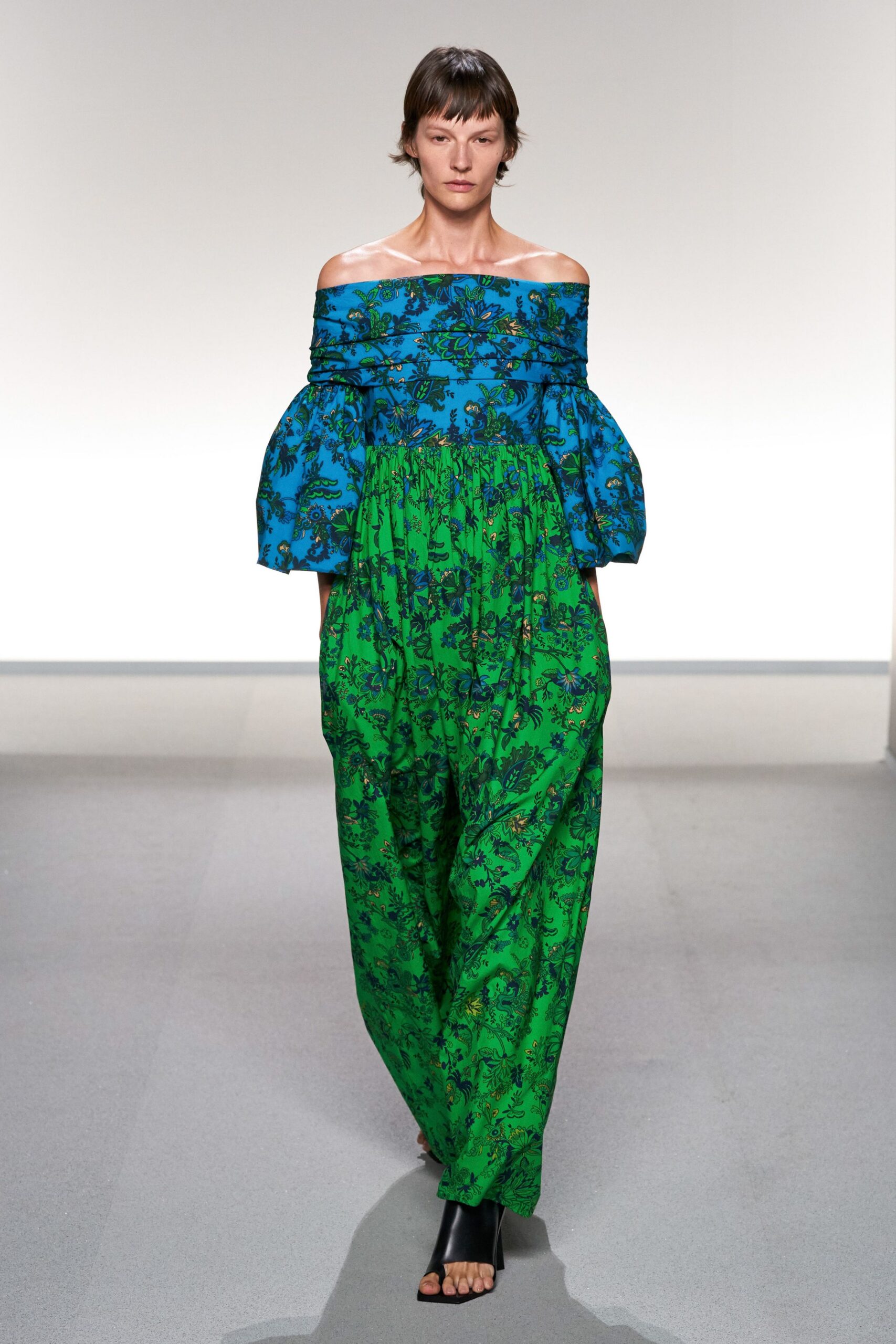 Givenchy Spring 2020 Ready-to-Wear Look 48