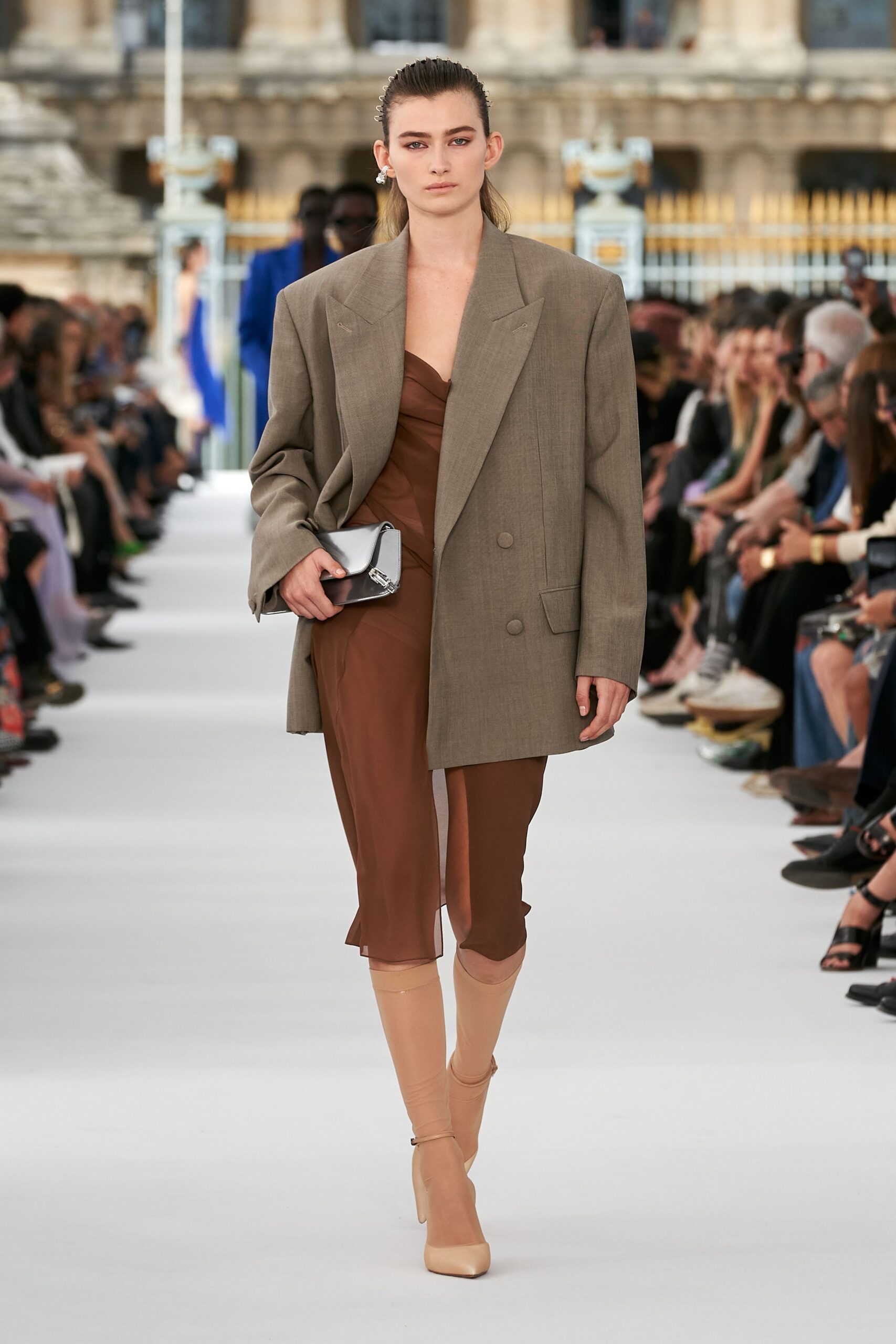 beige wool long-sleeve collared oversized buttoned blazer