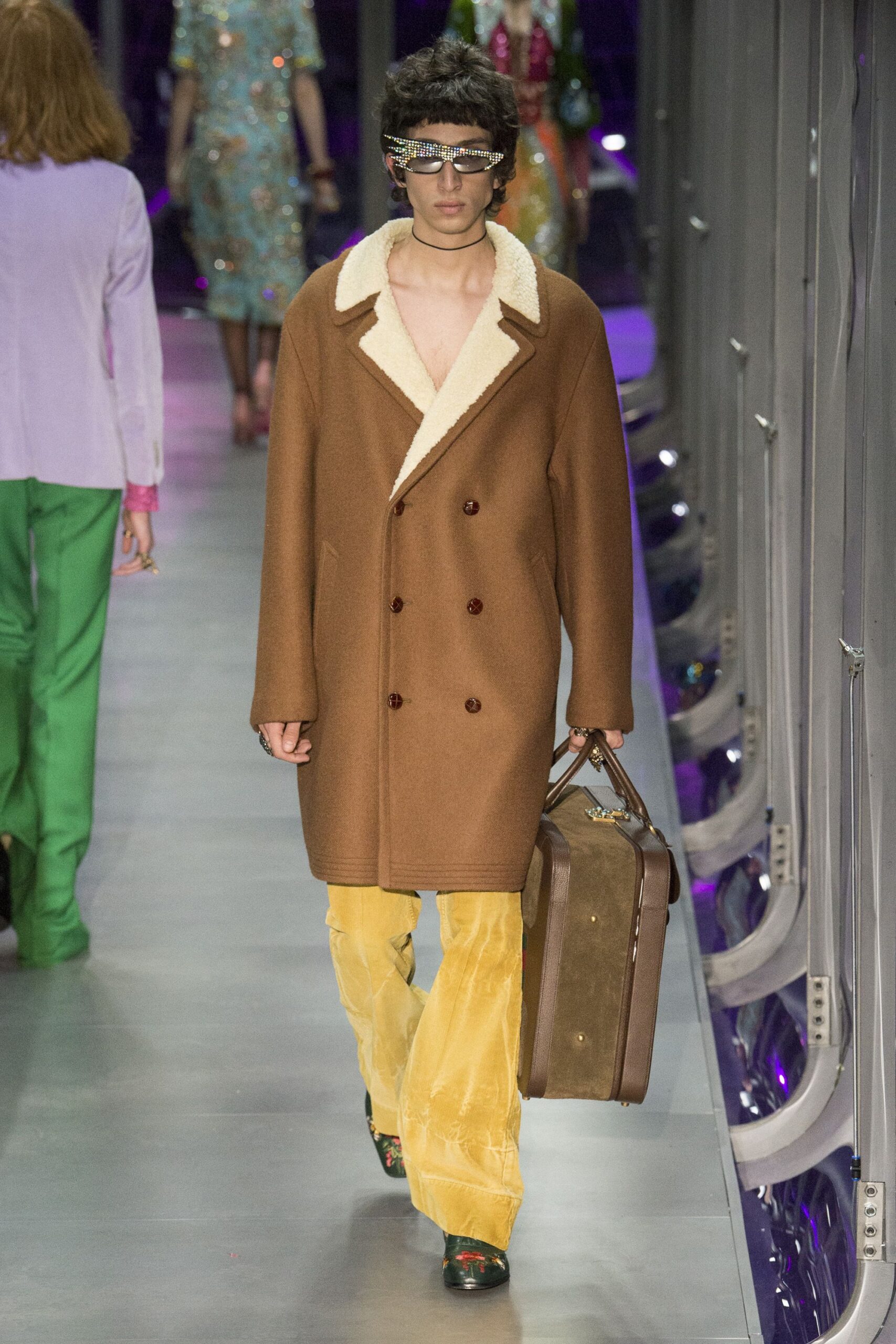 brown wool long-sleeve collared relaxed coat