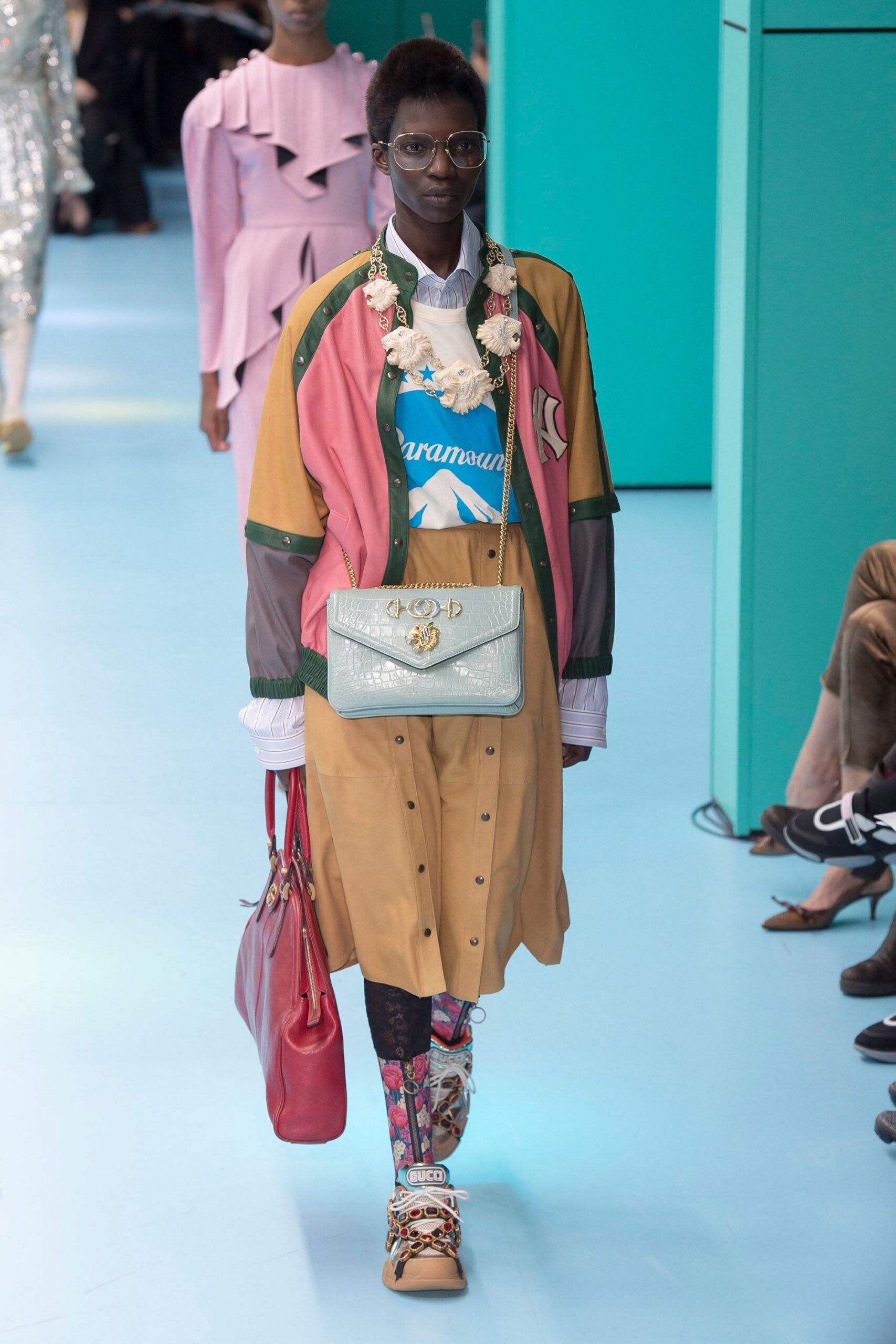 color-blocked relaxed coat with printed pants
