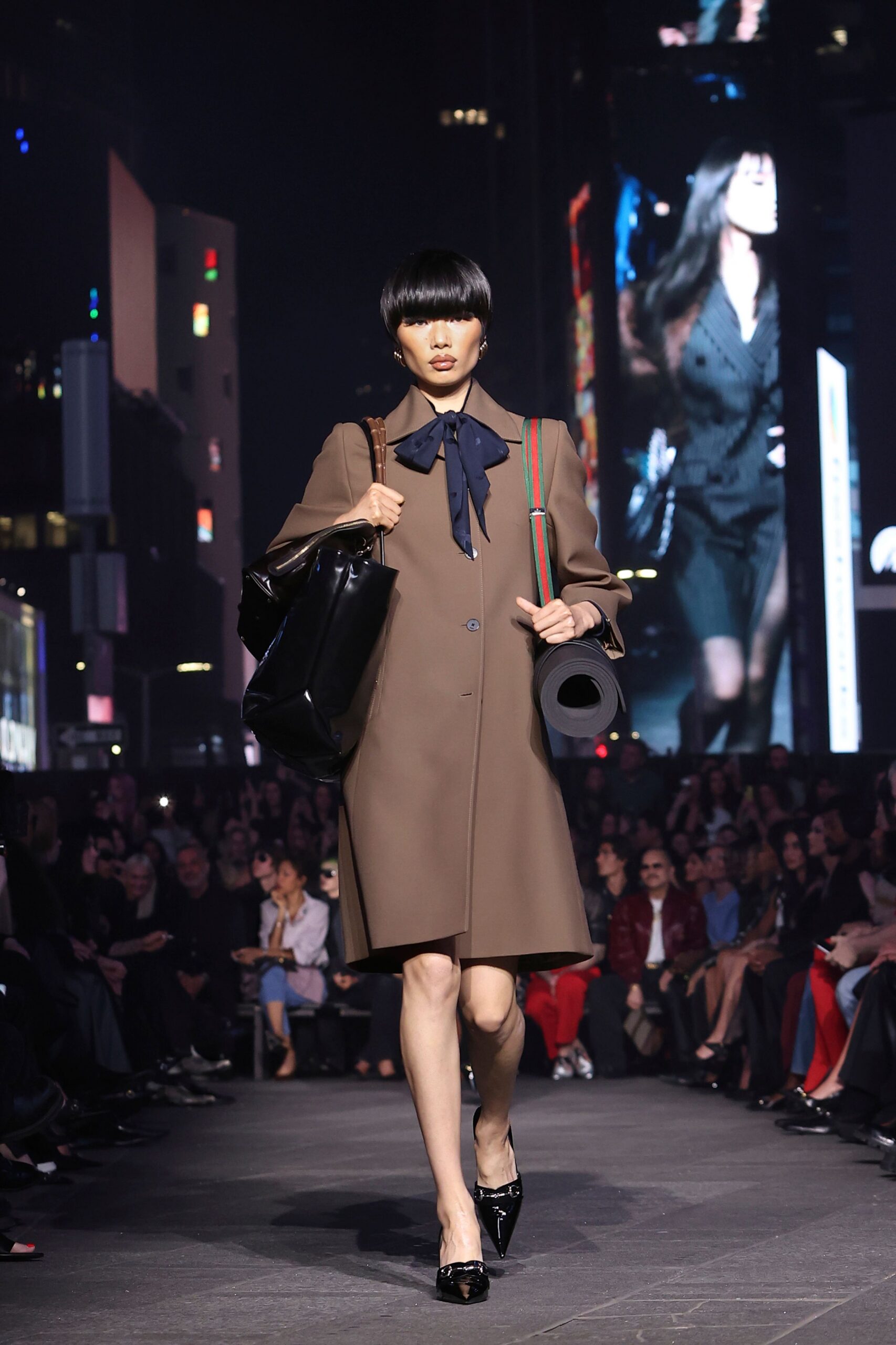 brown wool long-sleeve collared fitted buttoned coat